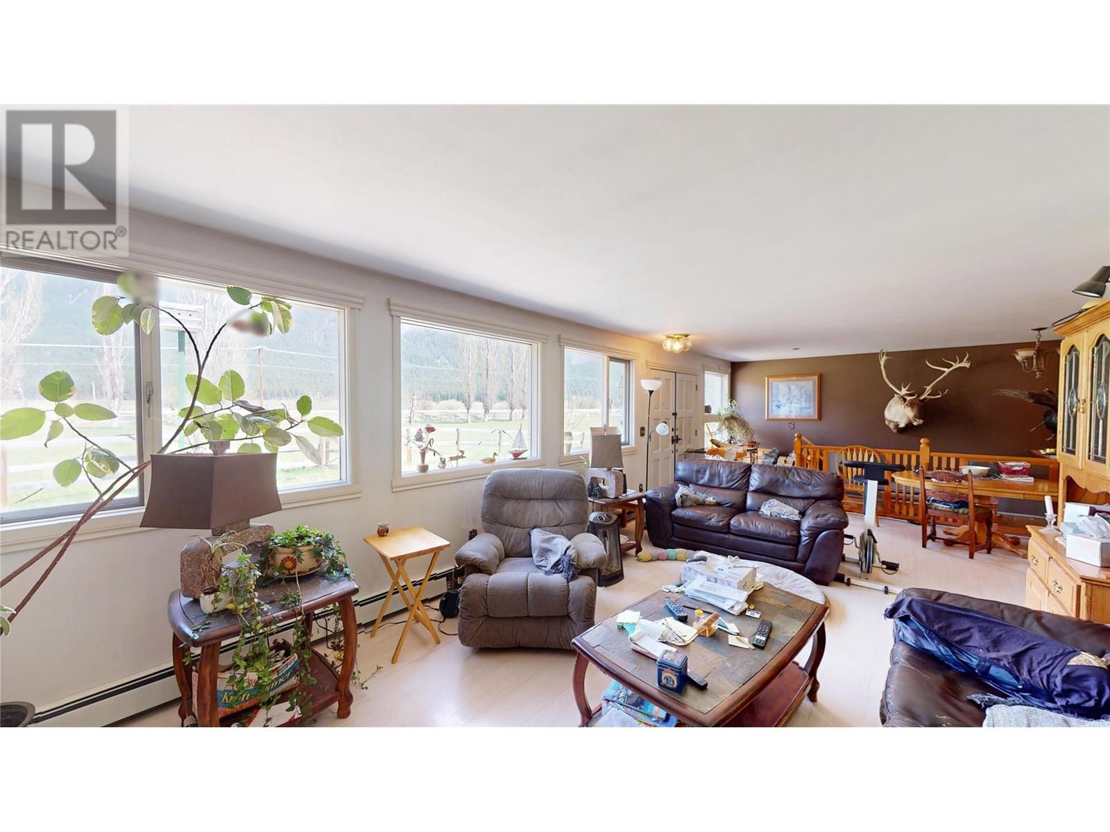 2325 Wardner Fort Steele Road, Fort Steele, British Columbia  V0B 1N0 - Photo 14 - 10343701