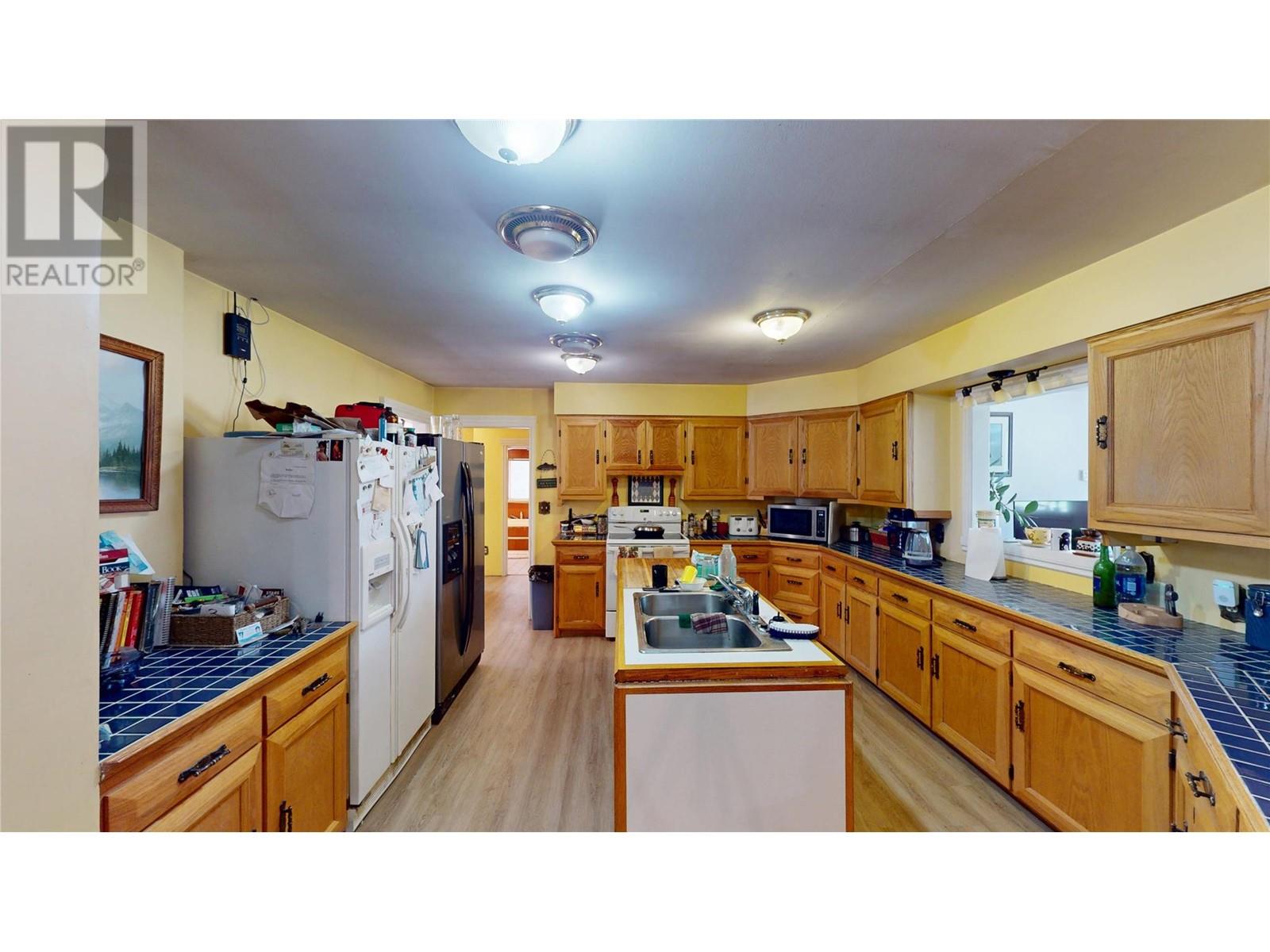 2325 Wardner Fort Steele Road, Fort Steele, British Columbia  V0B 1N0 - Photo 15 - 10343701