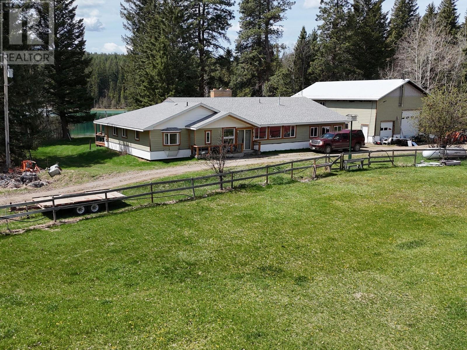 2325 Wardner Fort Steele Road, Fort Steele, British Columbia  V0B 1N0 - Photo 9 - 10343701