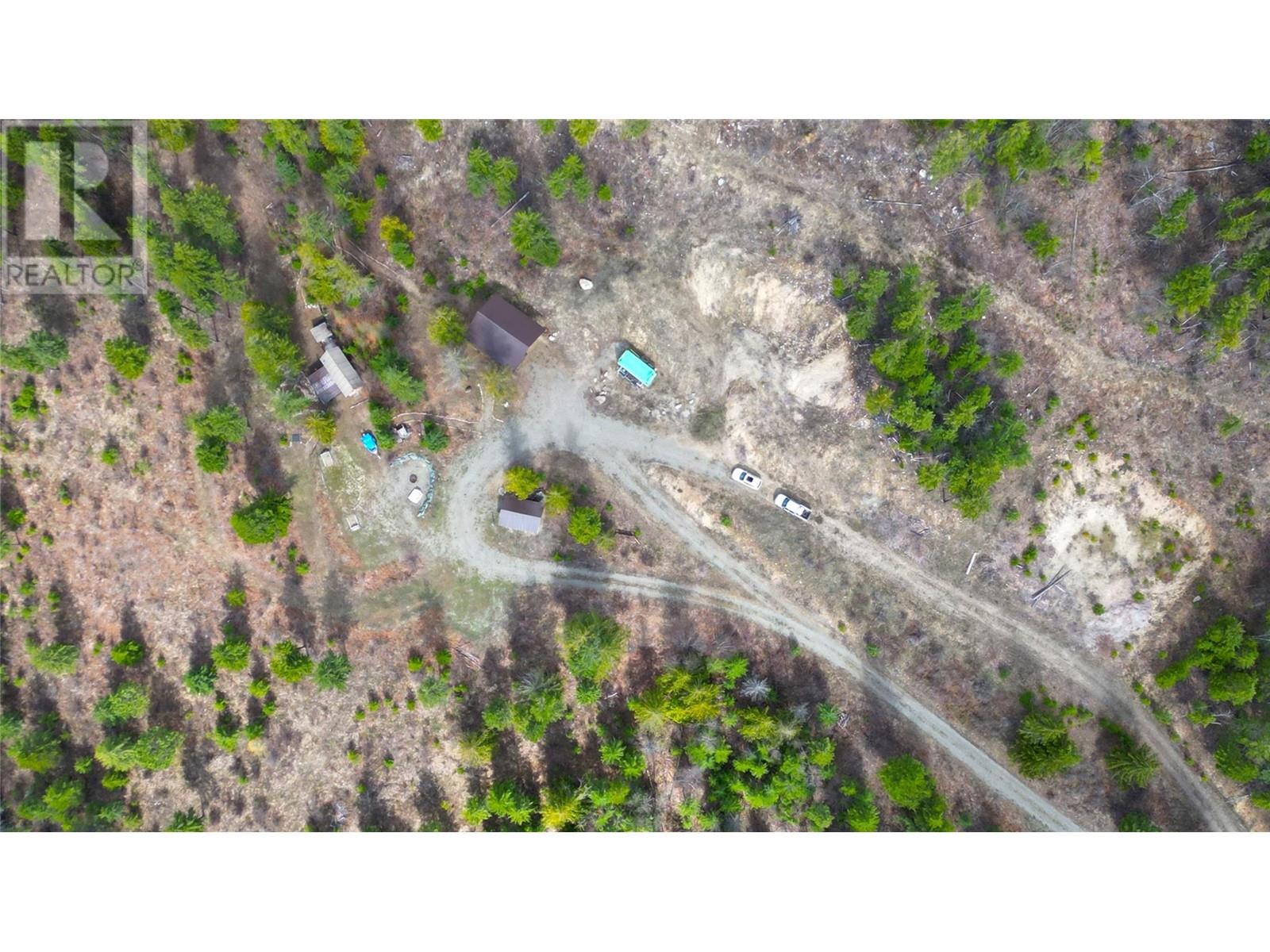 9300 6 Highway, Edgewood, British Columbia  V0G 1J0 - Photo 11 - 10343313