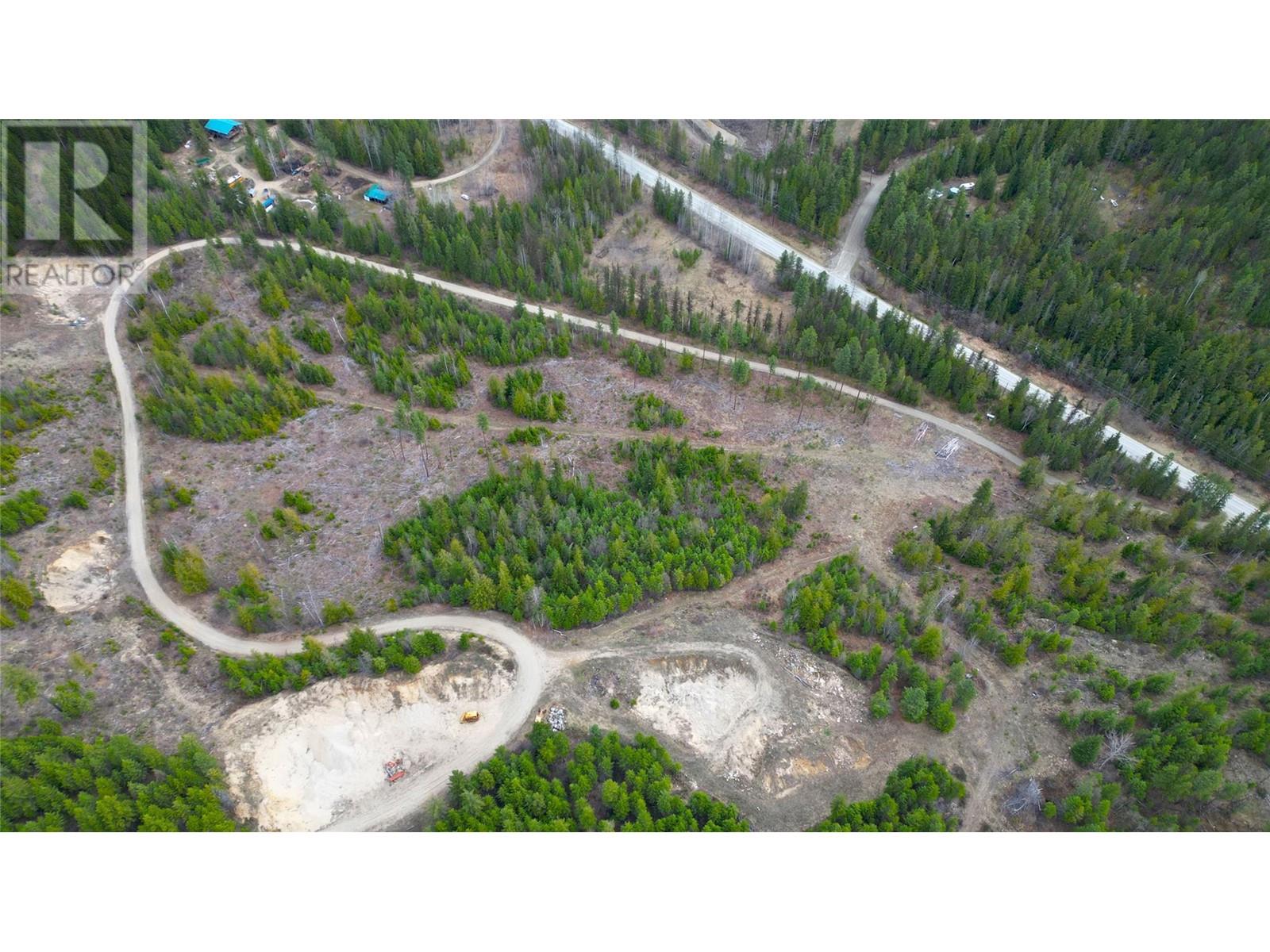 9300 6 Highway, Edgewood, British Columbia  V0G 1J0 - Photo 16 - 10343313