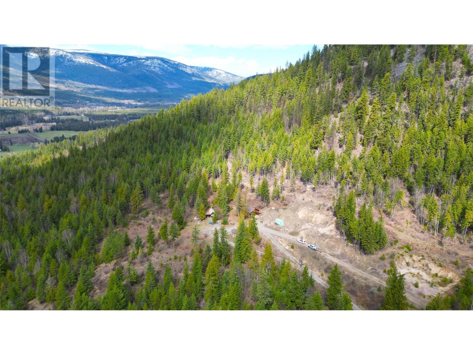 9300 6 Highway, Edgewood, British Columbia  V0G 1J0 - Photo 26 - 10343313