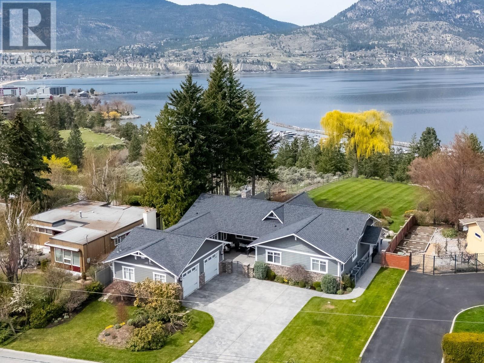 162 Vancouver Place, Penticton, British Columbia  V2A 1A7 - Photo 1 - 10343824
