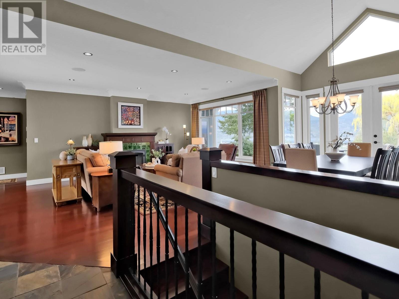162 Vancouver Place, Penticton, British Columbia  V2A 1A7 - Photo 4 - 10343824