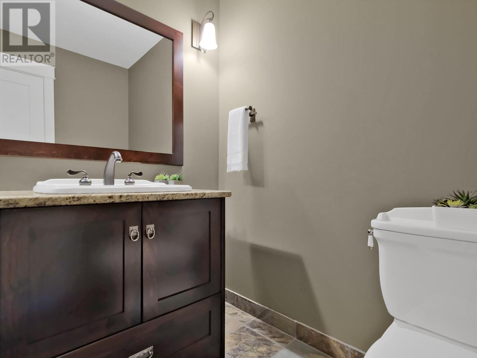 162 Vancouver Place, Penticton, British Columbia  V2A 1A7 - Photo 42 - 10343824
