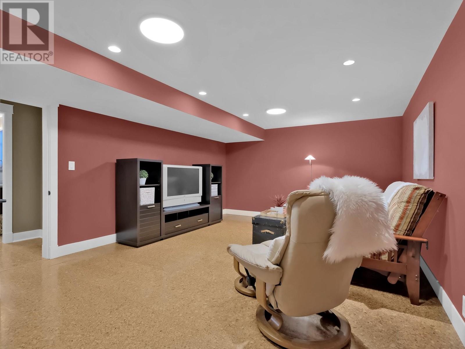162 Vancouver Place, Penticton, British Columbia  V2A 1A7 - Photo 50 - 10343824