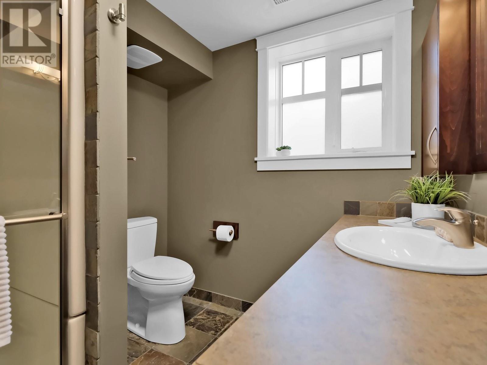 162 Vancouver Place, Penticton, British Columbia  V2A 1A7 - Photo 55 - 10343824