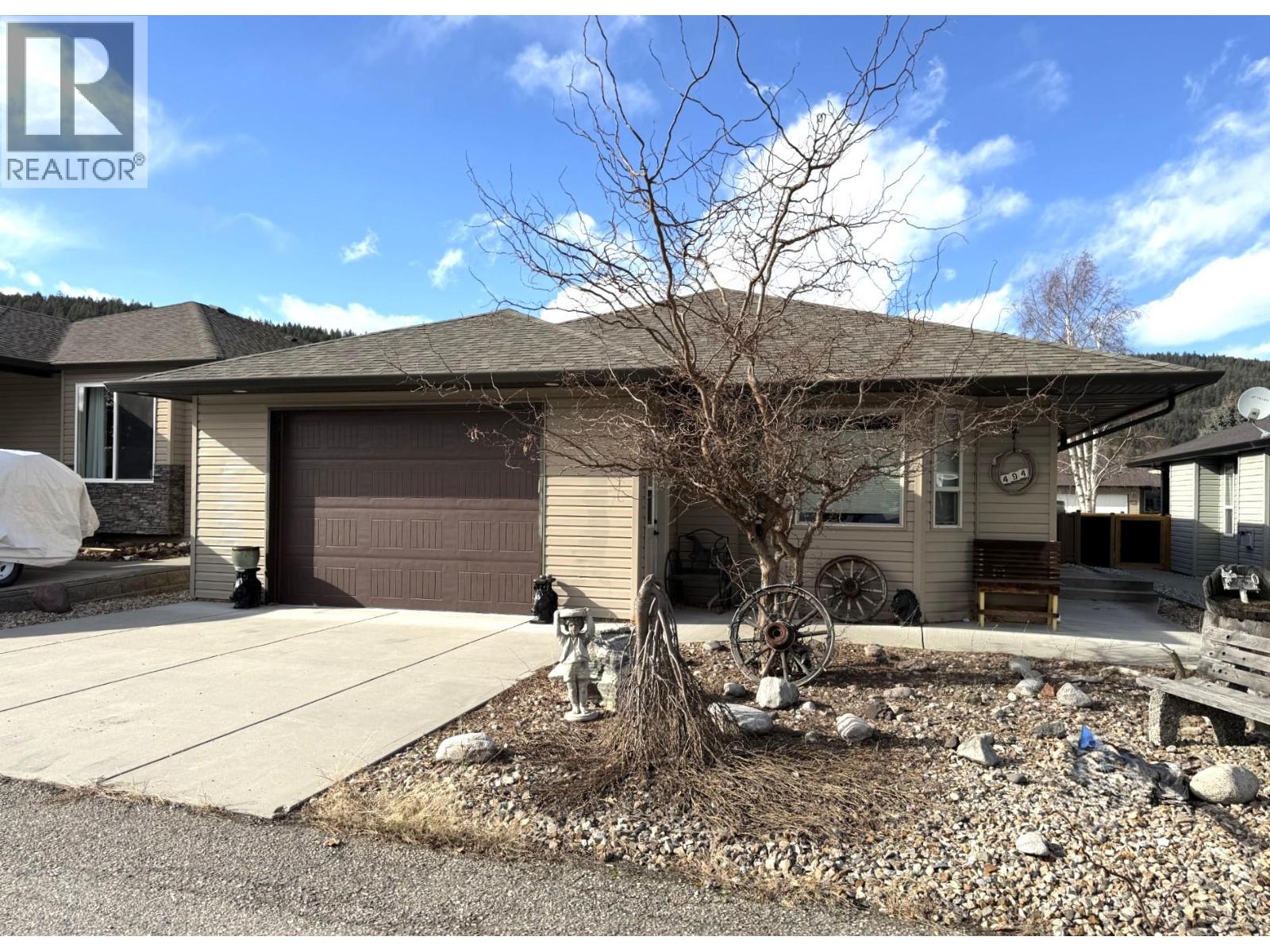 494 Kingfisher Avenue, Vernon, British Columbia  V1H 2A1 - Photo 2 - 10343837