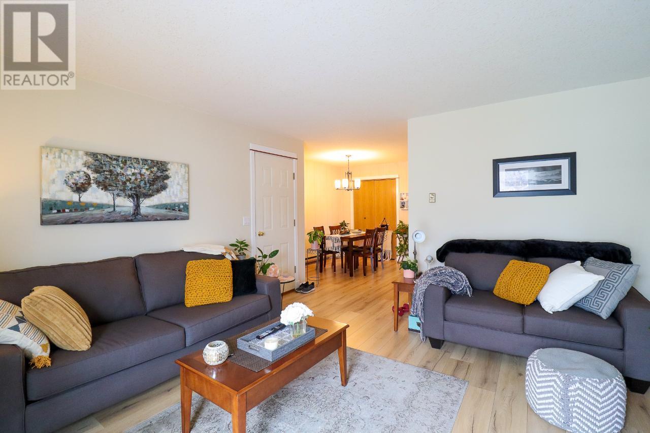 649 Burns Street Unit# 202, Penticton, British Columbia  V2A 4X2 - Photo 3 - 10343505