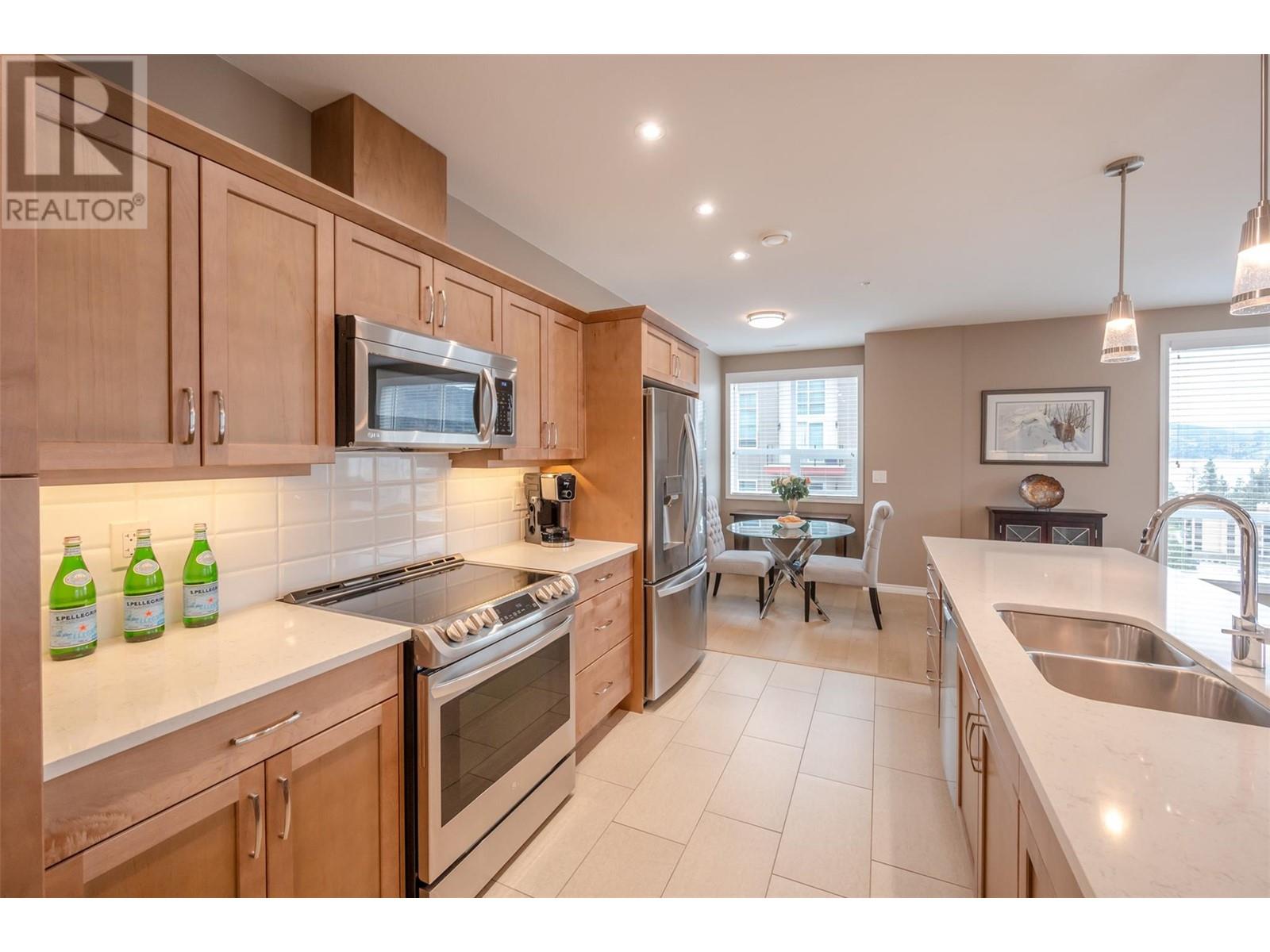 3346 Skaha Lake Road Unit# 1204, Penticton, British Columbia  V2A 0H6 - Photo 2 - 10343825