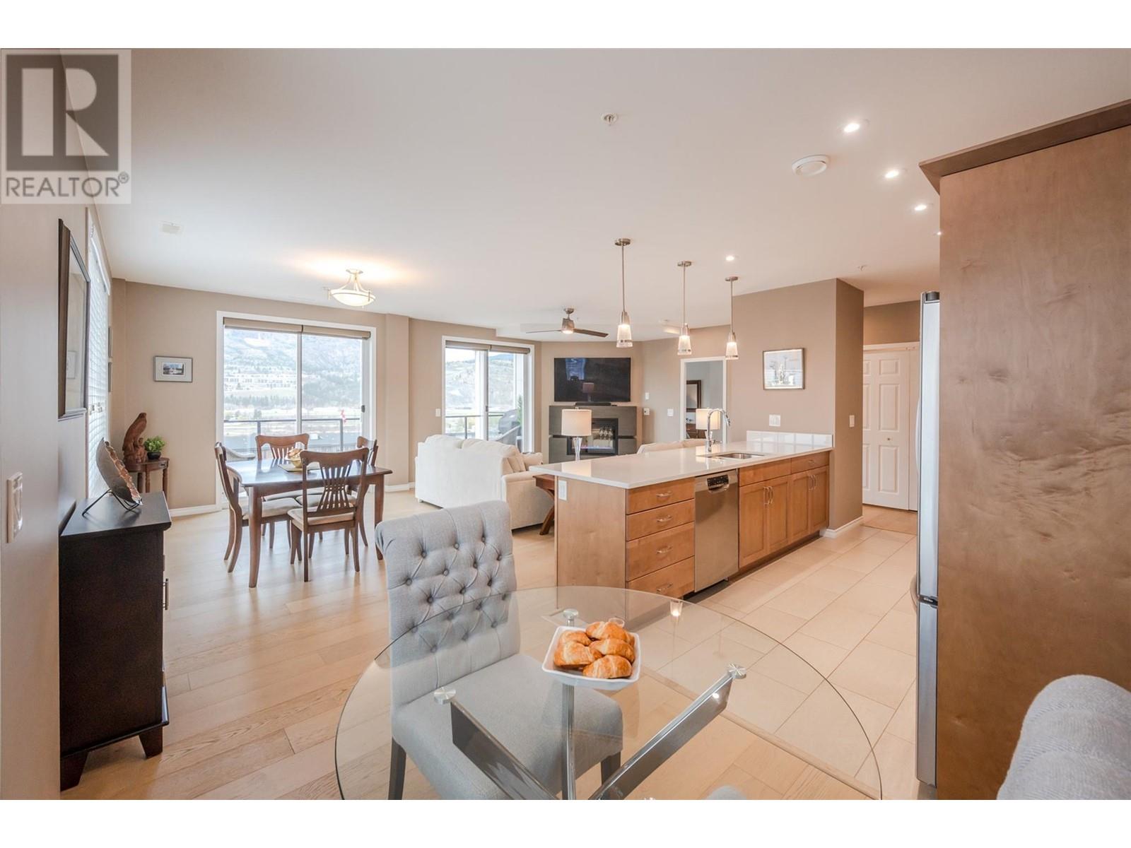 3346 Skaha Lake Road Unit# 1204, Penticton, British Columbia  V2A 0H6 - Photo 3 - 10343825