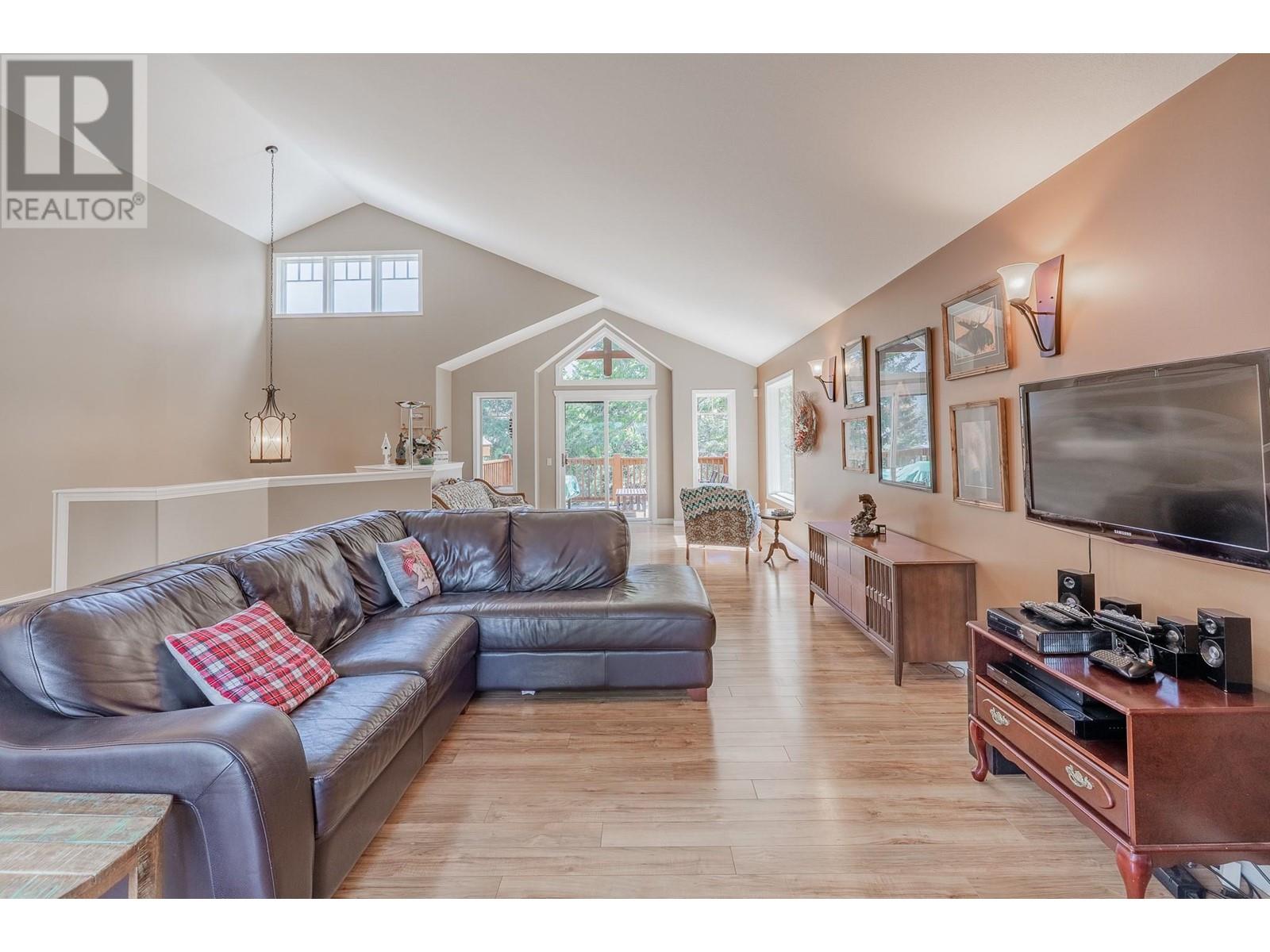 6992 Columbia Ridge Drive, Fairmont Hot Springs, British Columbia  V0B 1L2 - Photo 16 - 10343850