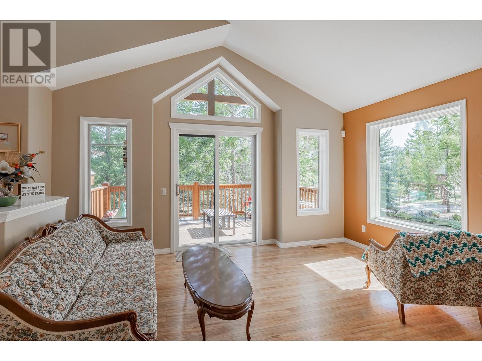 6992 Columbia Ridge Drive, Fairmont Hot Springs, British Columbia  V0B 1L2 - Photo 18 - 10343850