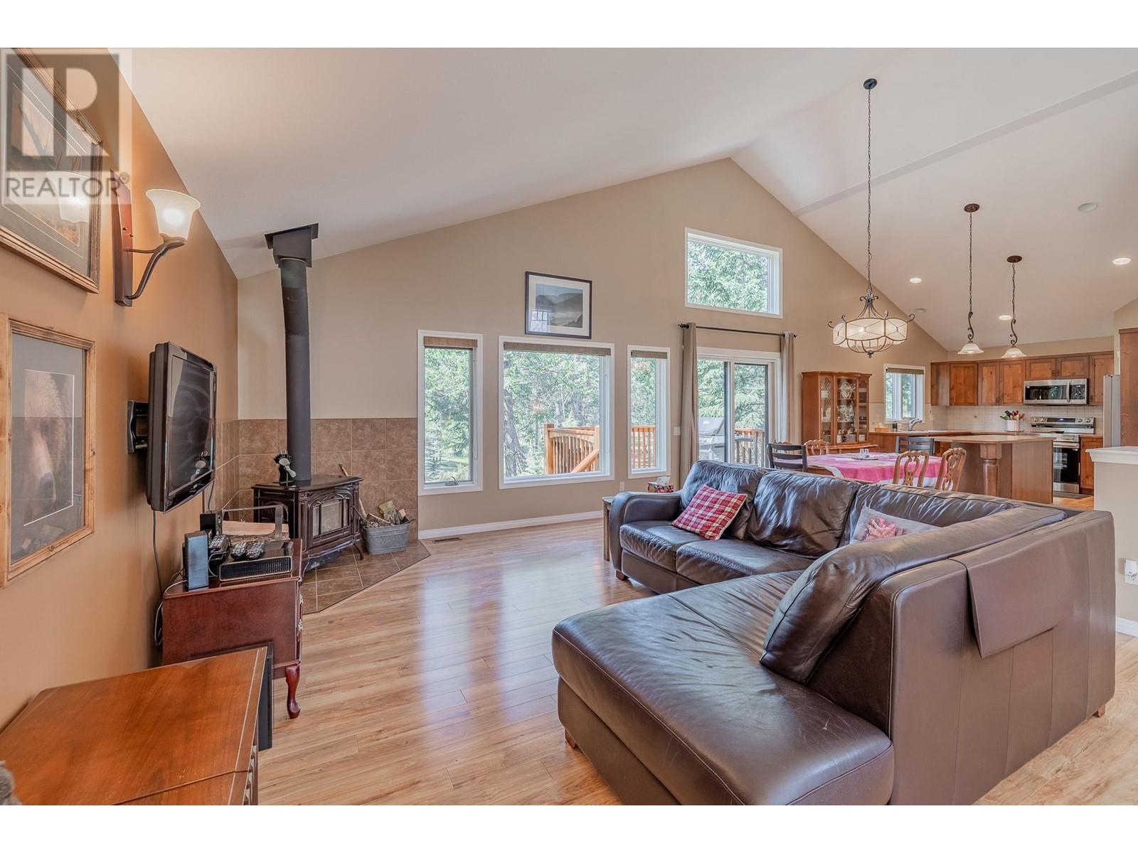 6992 Columbia Ridge Drive, Fairmont Hot Springs, British Columbia  V0B 1L2 - Photo 22 - 10343850