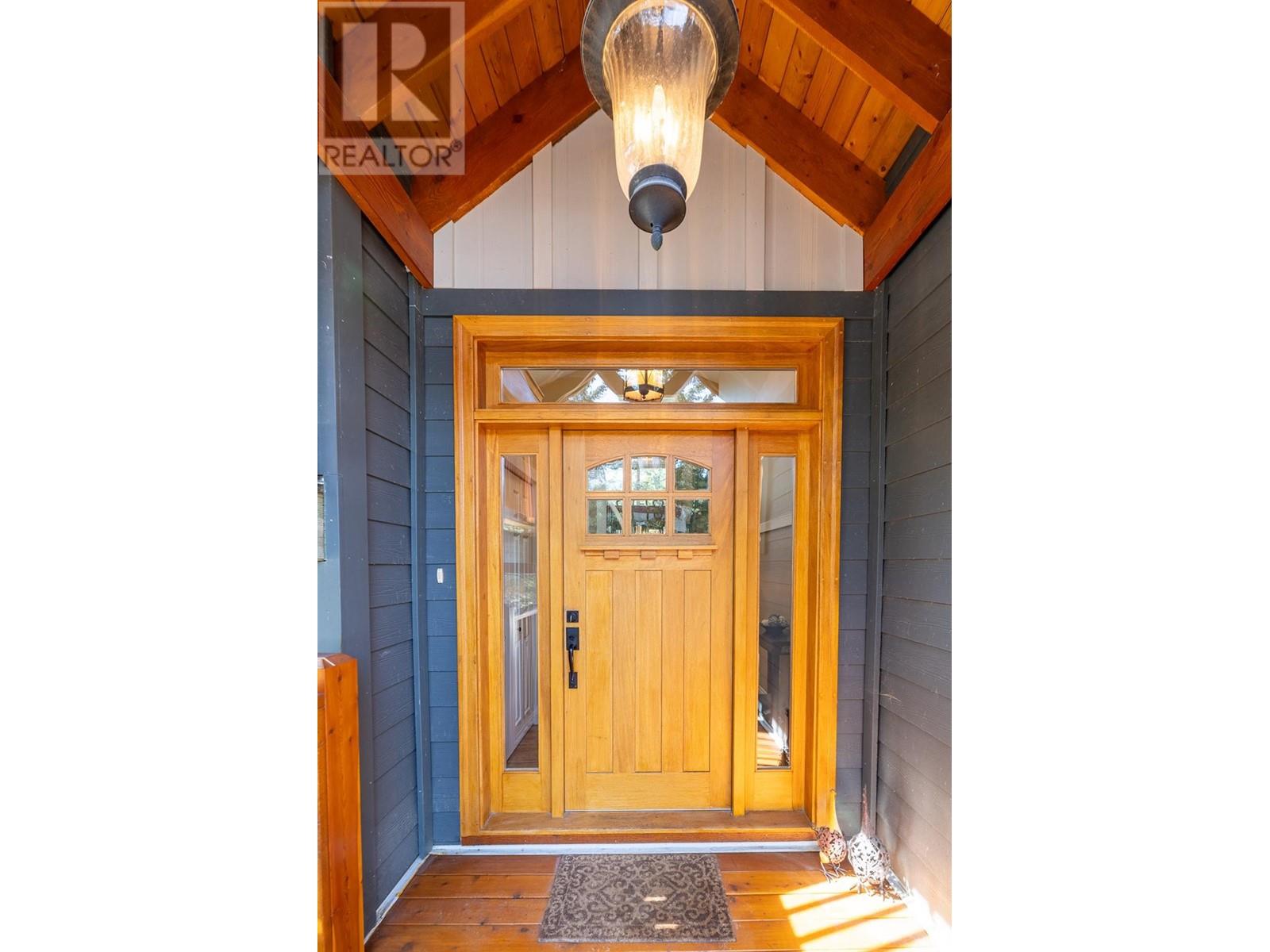 6992 Columbia Ridge Drive, Fairmont Hot Springs, British Columbia  V0B 1L2 - Photo 8 - 10343850