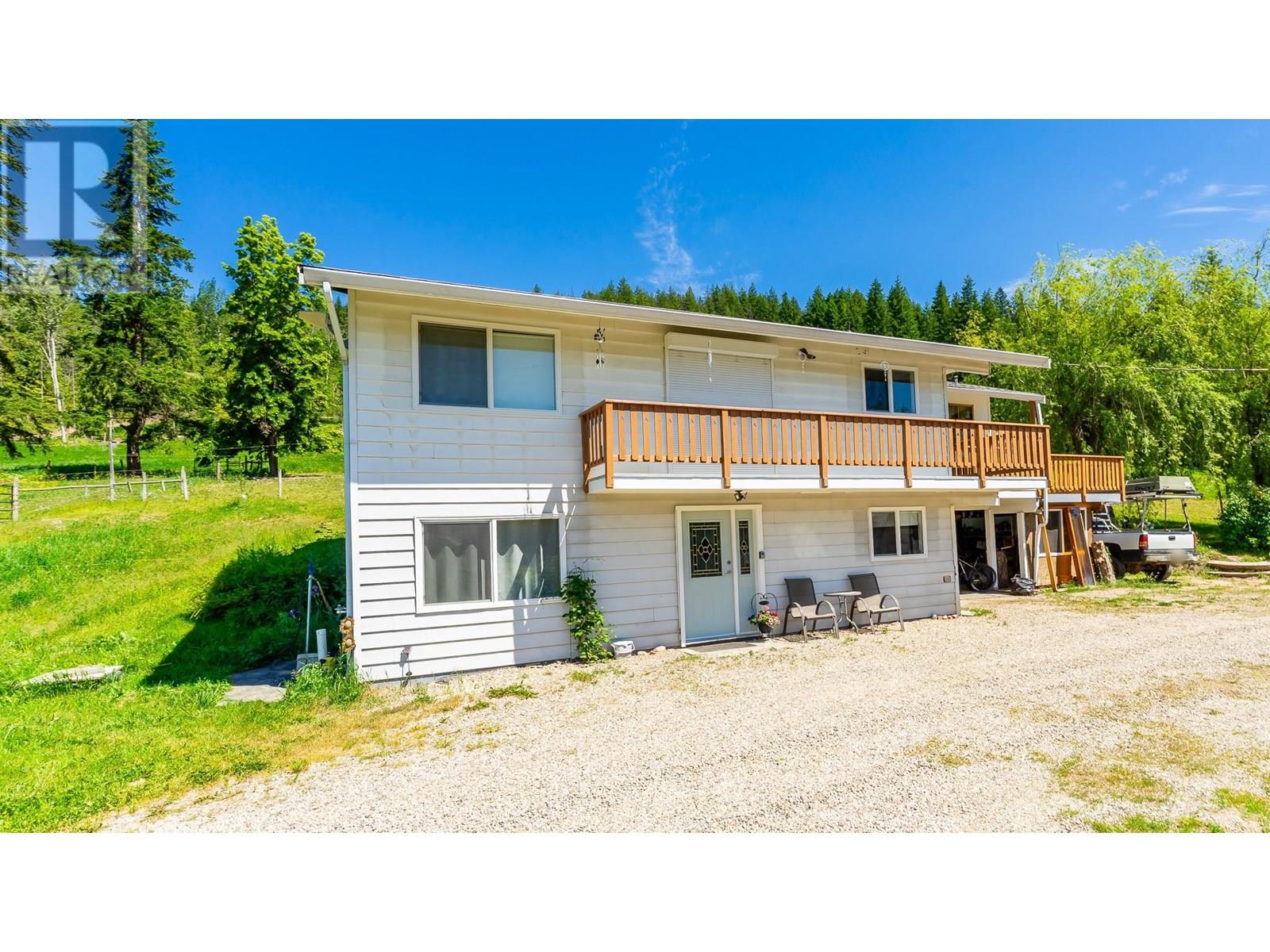 3660 63 Street Se, Salmon Arm, British Columbia  V1E 1W9 - Photo 1 - 10343920