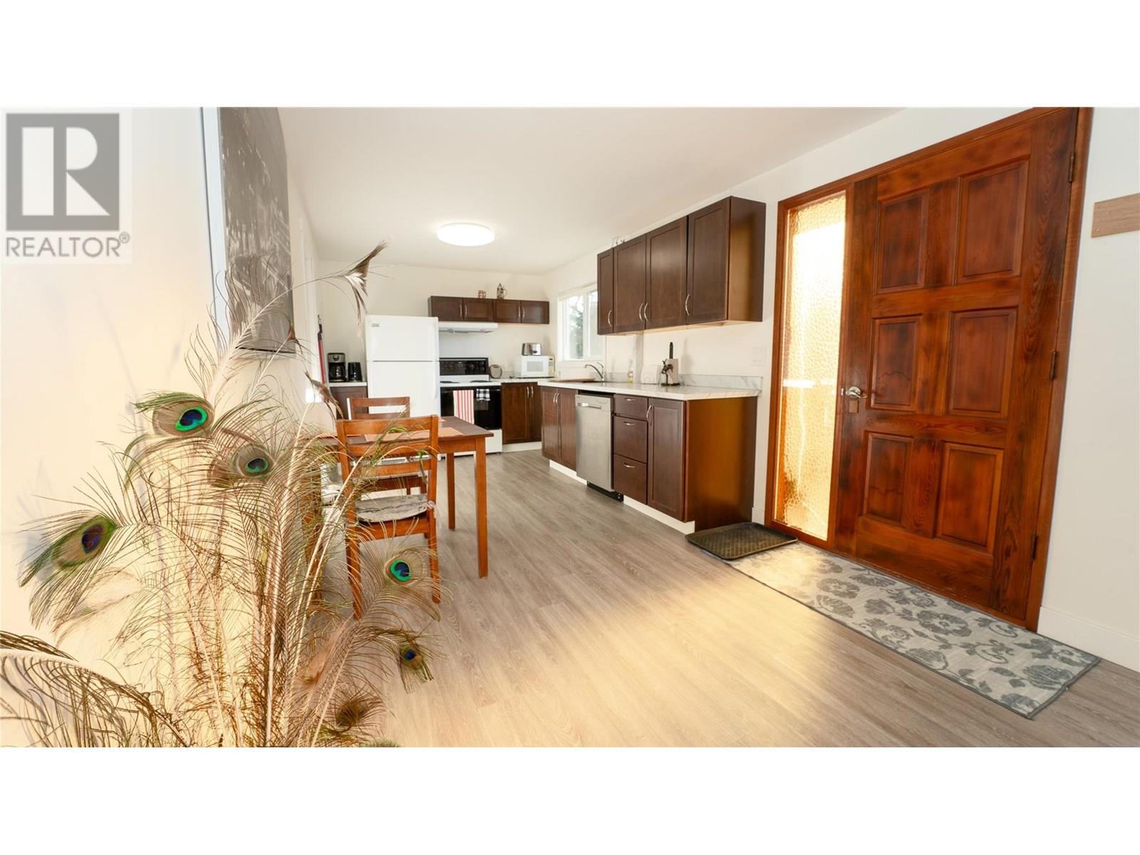 3660 63 Street Se, Salmon Arm, British Columbia  V1E 1W9 - Photo 10 - 10343920