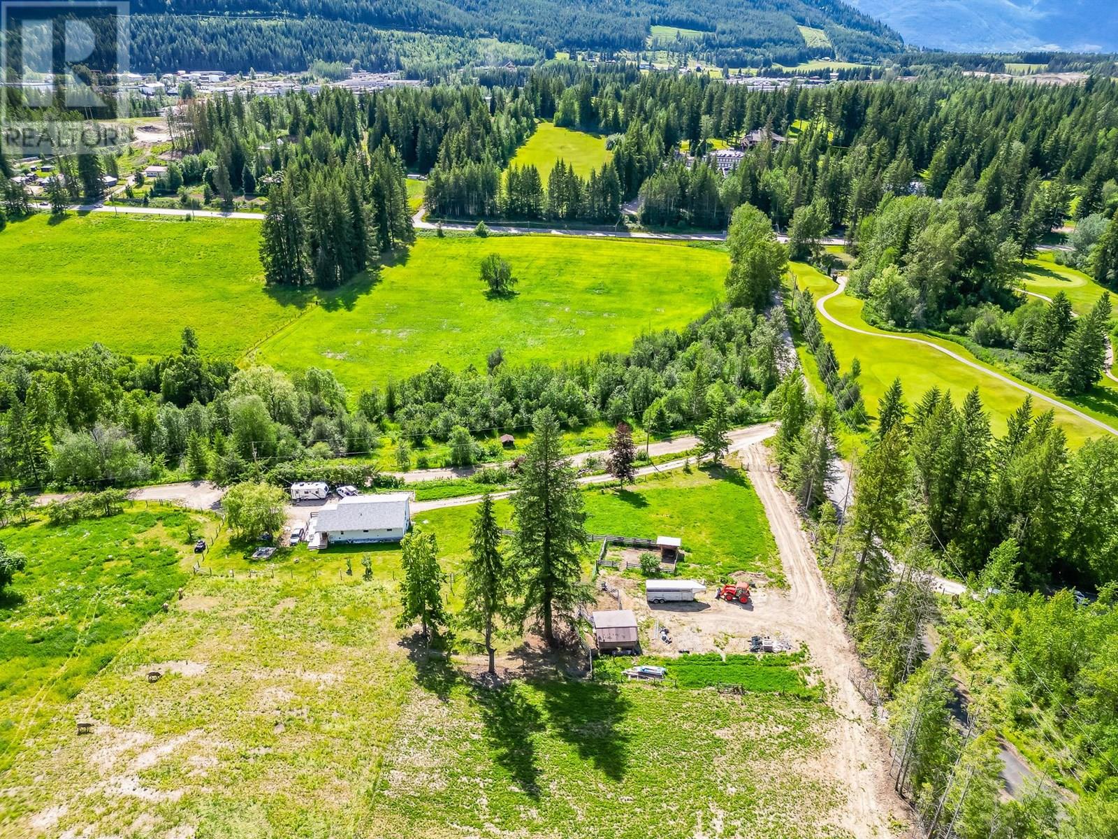 3660 63 Street Se, Salmon Arm, British Columbia  V1E 1W9 - Photo 2 - 10343920