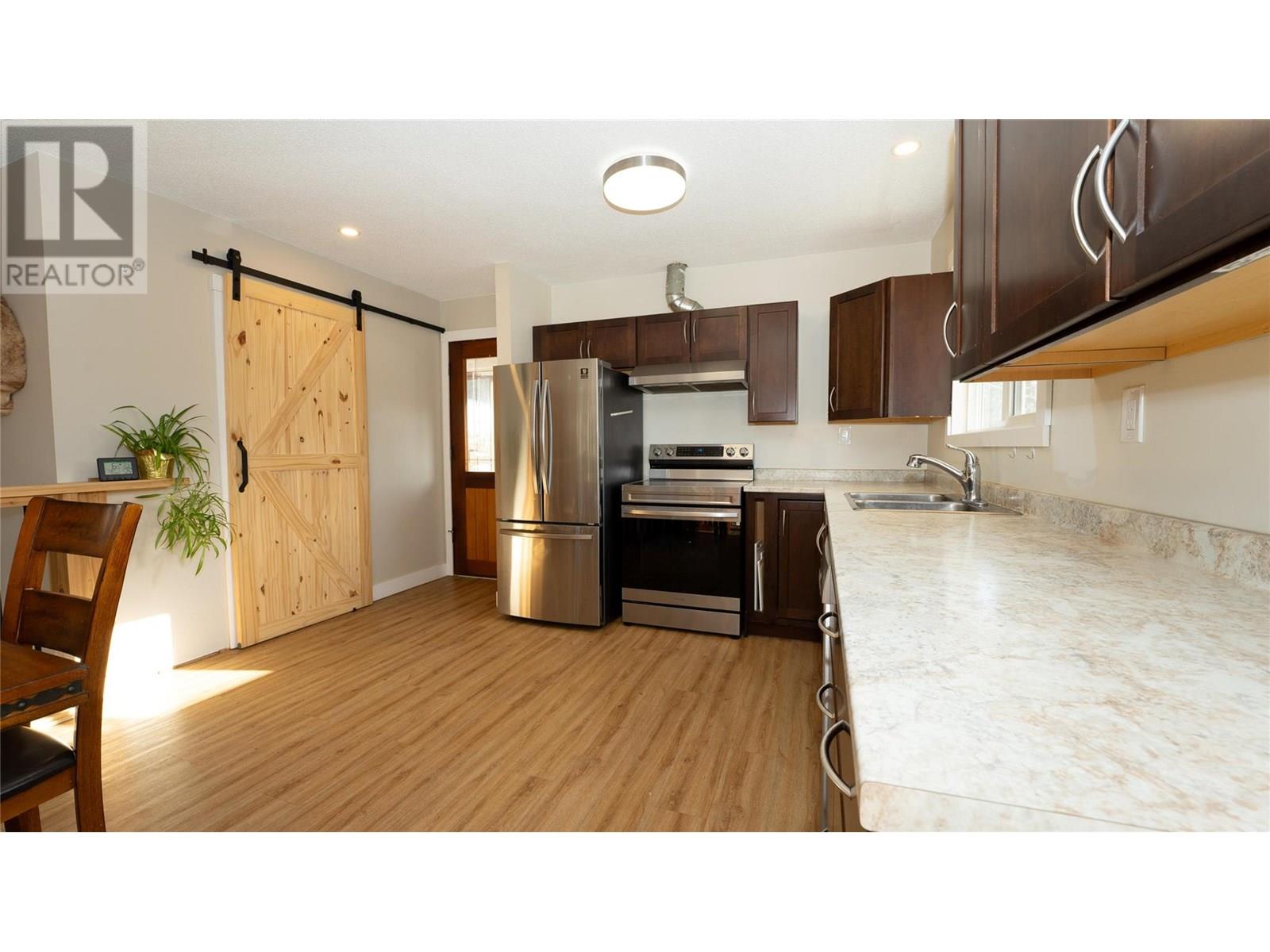 3660 63 Street Se, Salmon Arm, British Columbia  V1E 1W9 - Photo 5 - 10343920