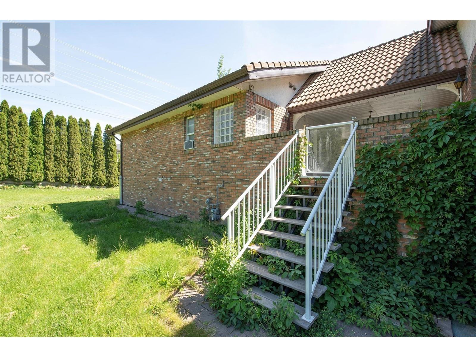 215 Arab Road, Kelowna, British Columbia  V1V 2G8 - Photo 54 - 10343776