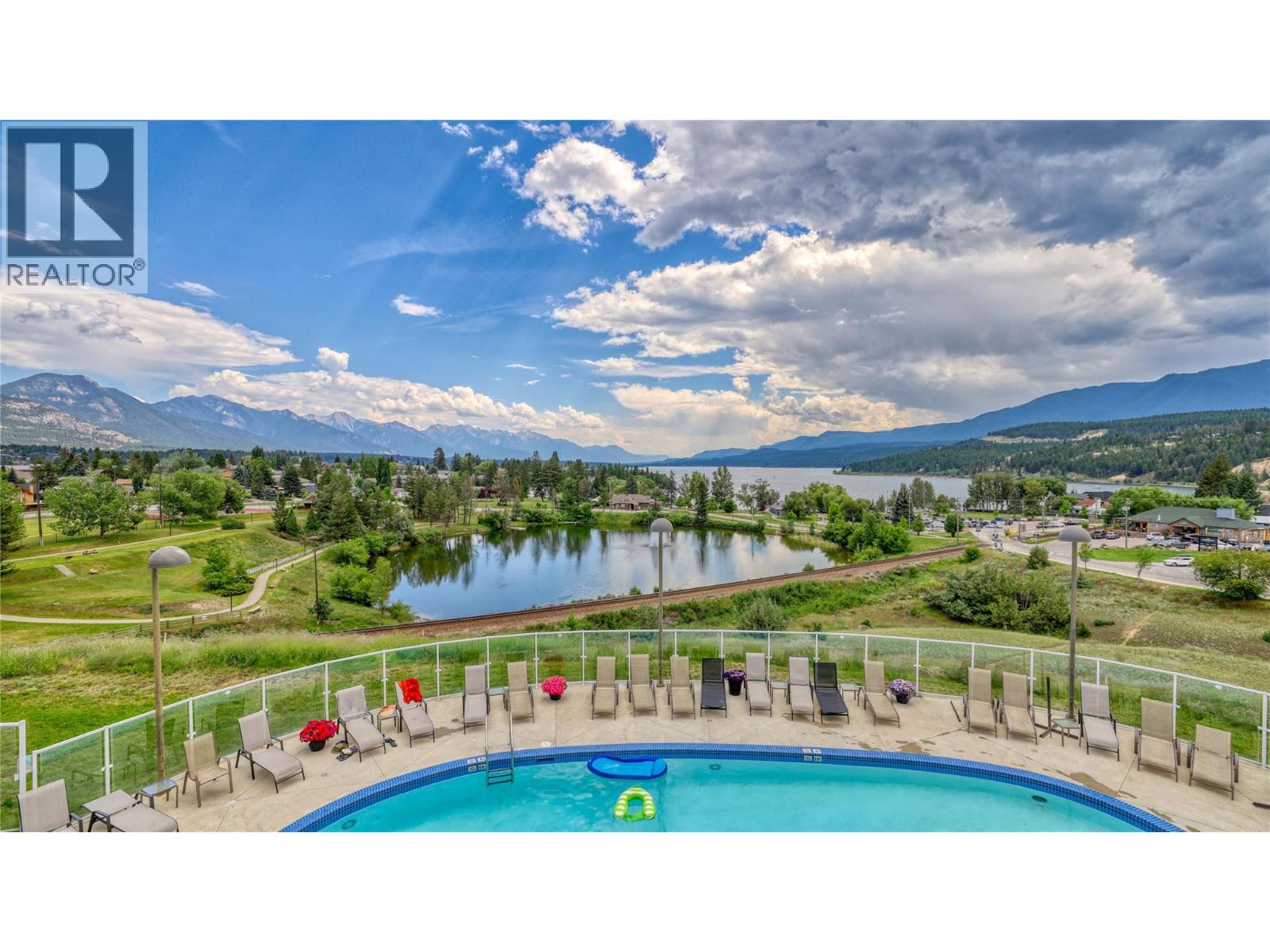 701 14a Crescent Unit# 111h, Invermere, British Columbia  V0A 1K0 - Photo 1 - 10343455