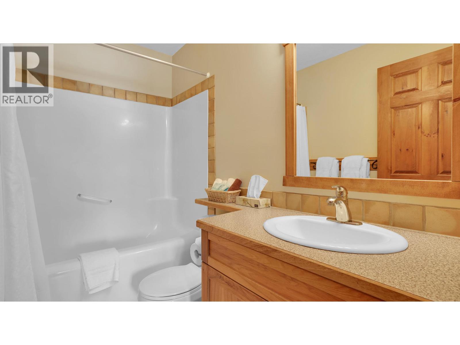 701 14a Crescent Unit# 111h, Invermere, British Columbia  V0A 1K0 - Photo 15 - 10343455