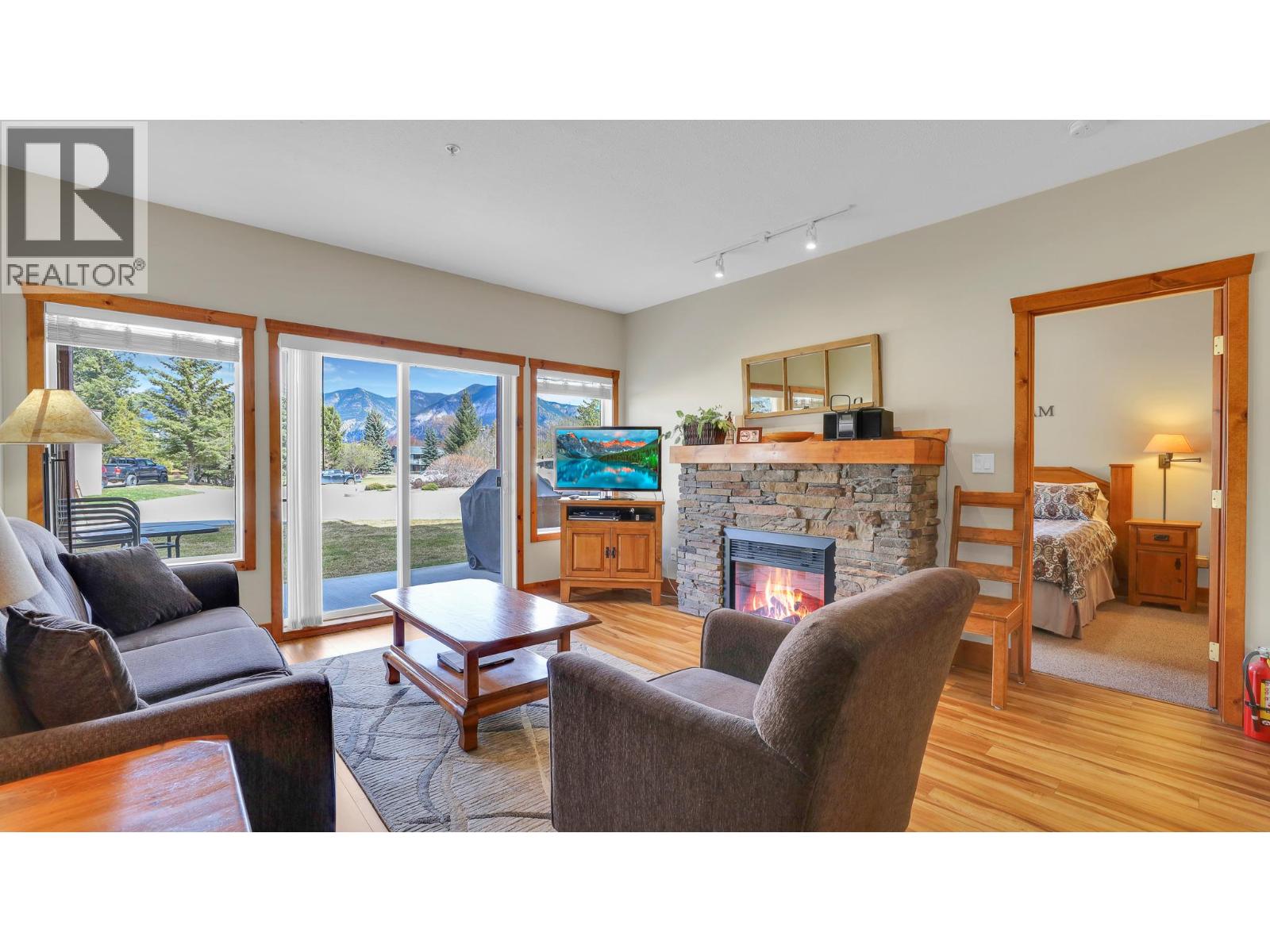 701 14a Crescent Unit# 111h, Invermere, British Columbia  V0A 1K0 - Photo 4 - 10343455