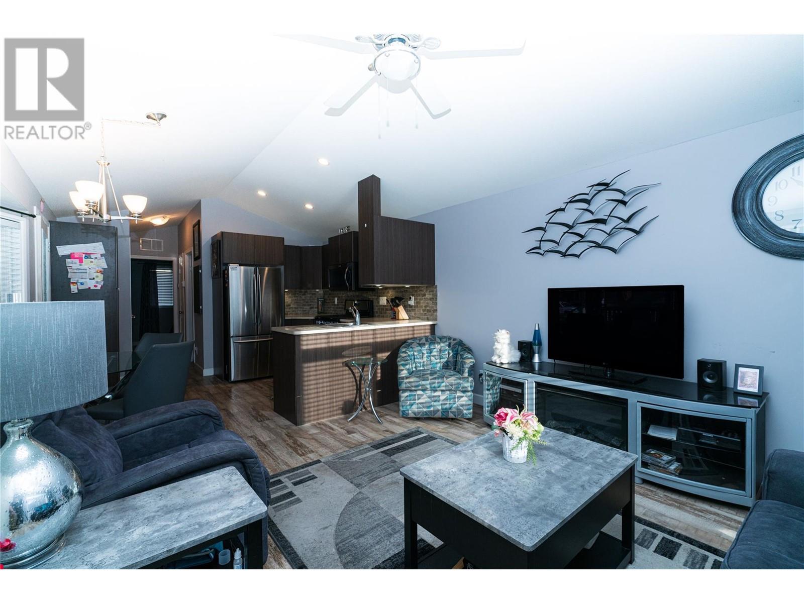 4354 Highway 3 Unit# 69, Keremeos, British Columbia  V0X 1N1 - Photo 4 - 10344026