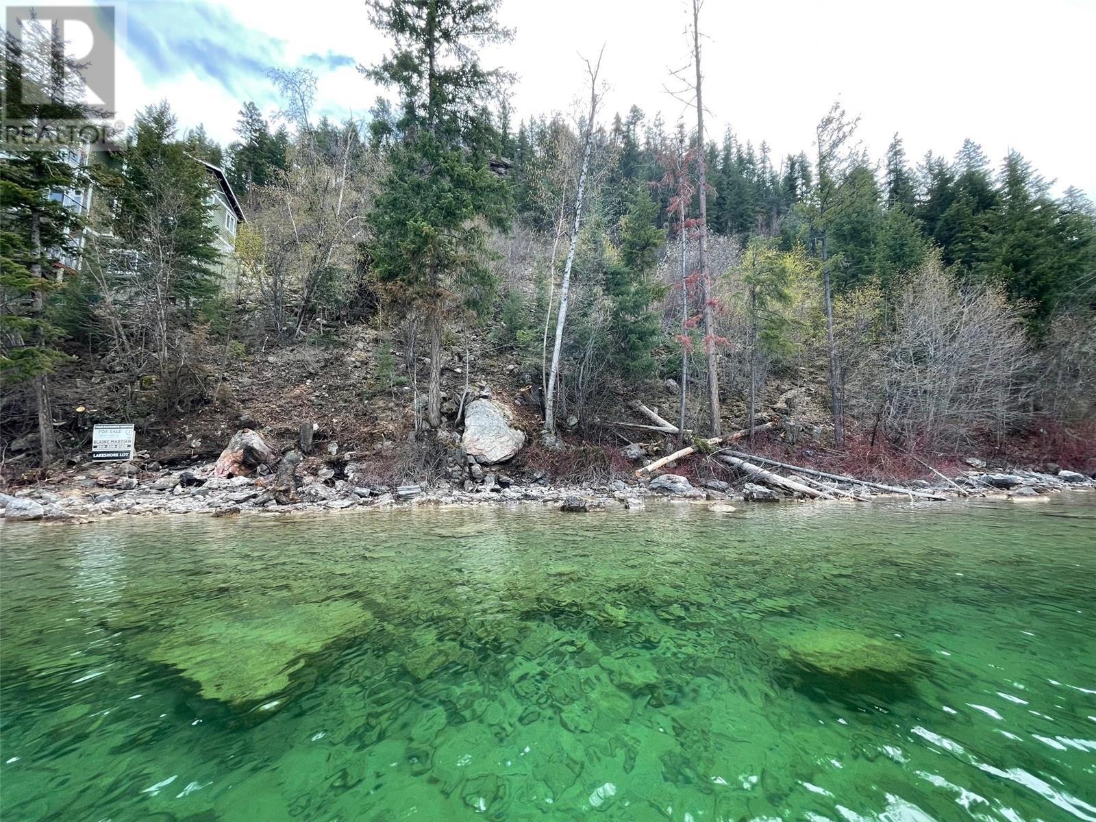 5649 Cosens Bay Road Unit# 8, Coldstream, British Columbia  V1B 1N8 - Photo 1 - 10343804