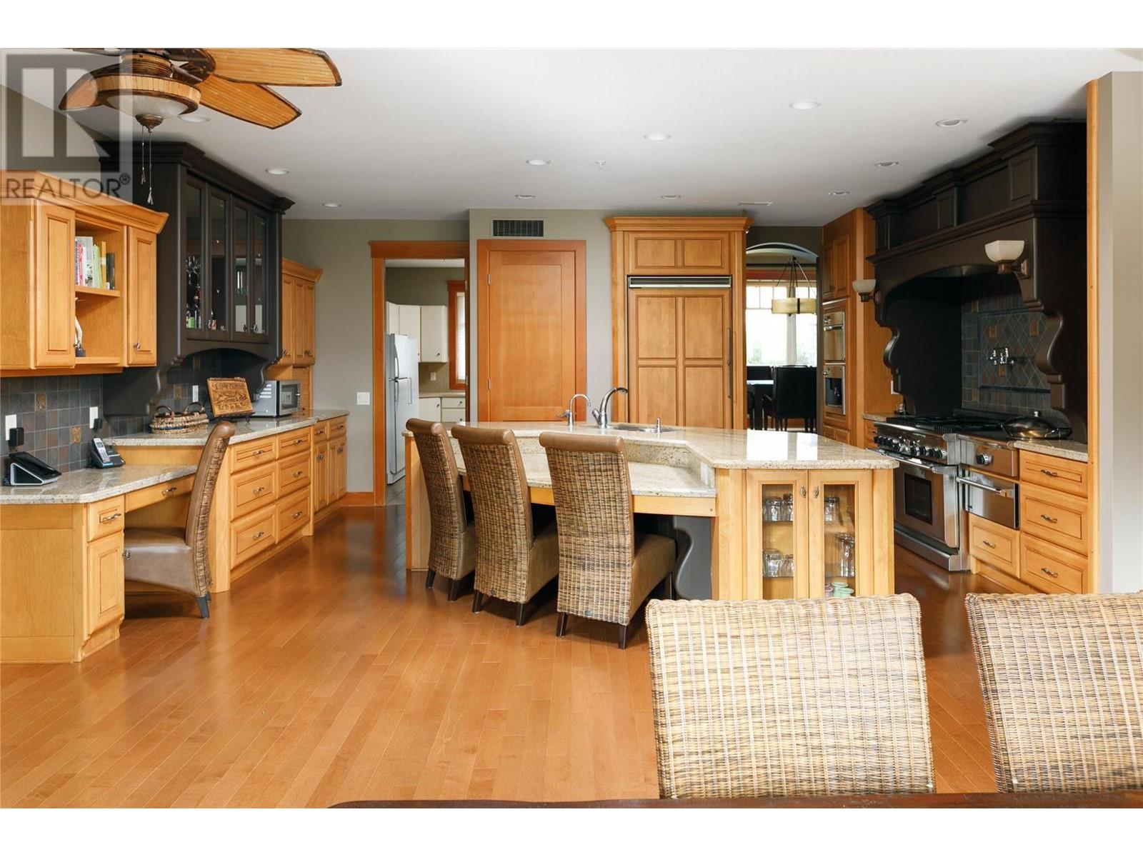 450 Niblick Court, Vernon, British Columbia  V1H 1V6 - Photo 11 - 10343271