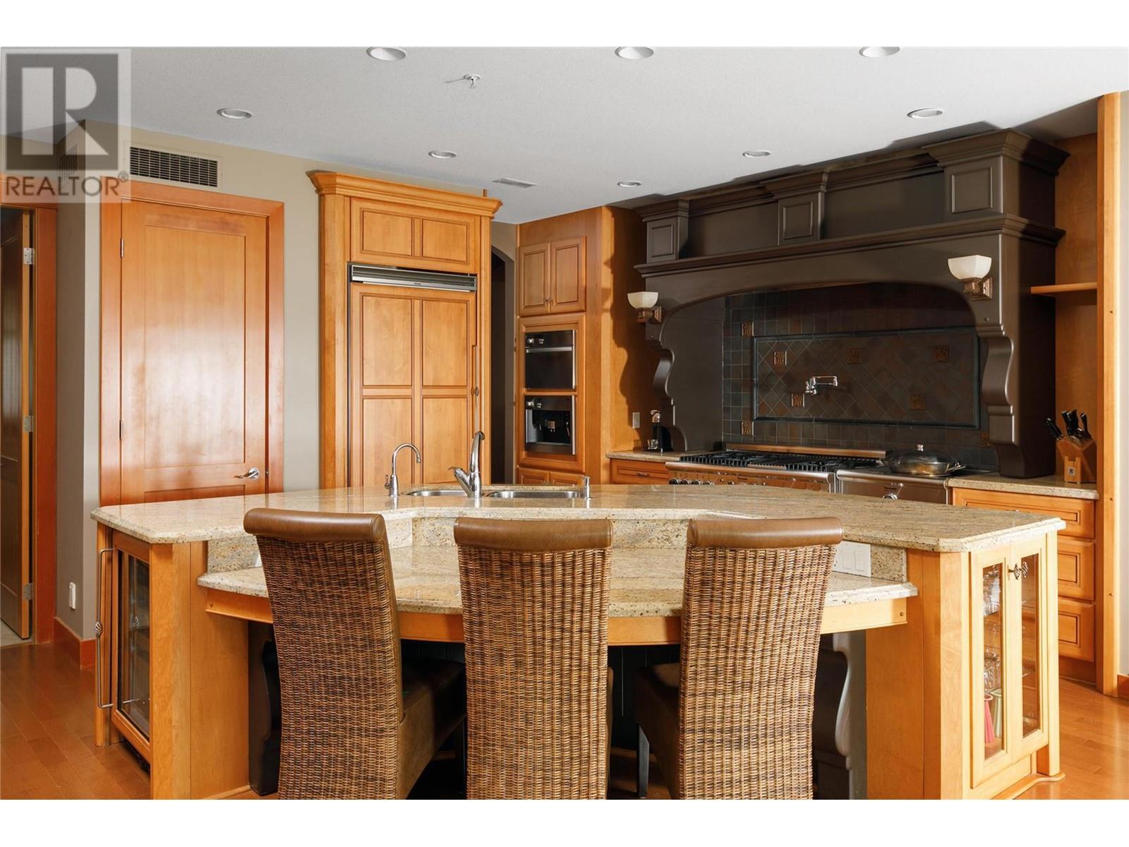 450 Niblick Court, Vernon, British Columbia  V1H 1V6 - Photo 12 - 10343271