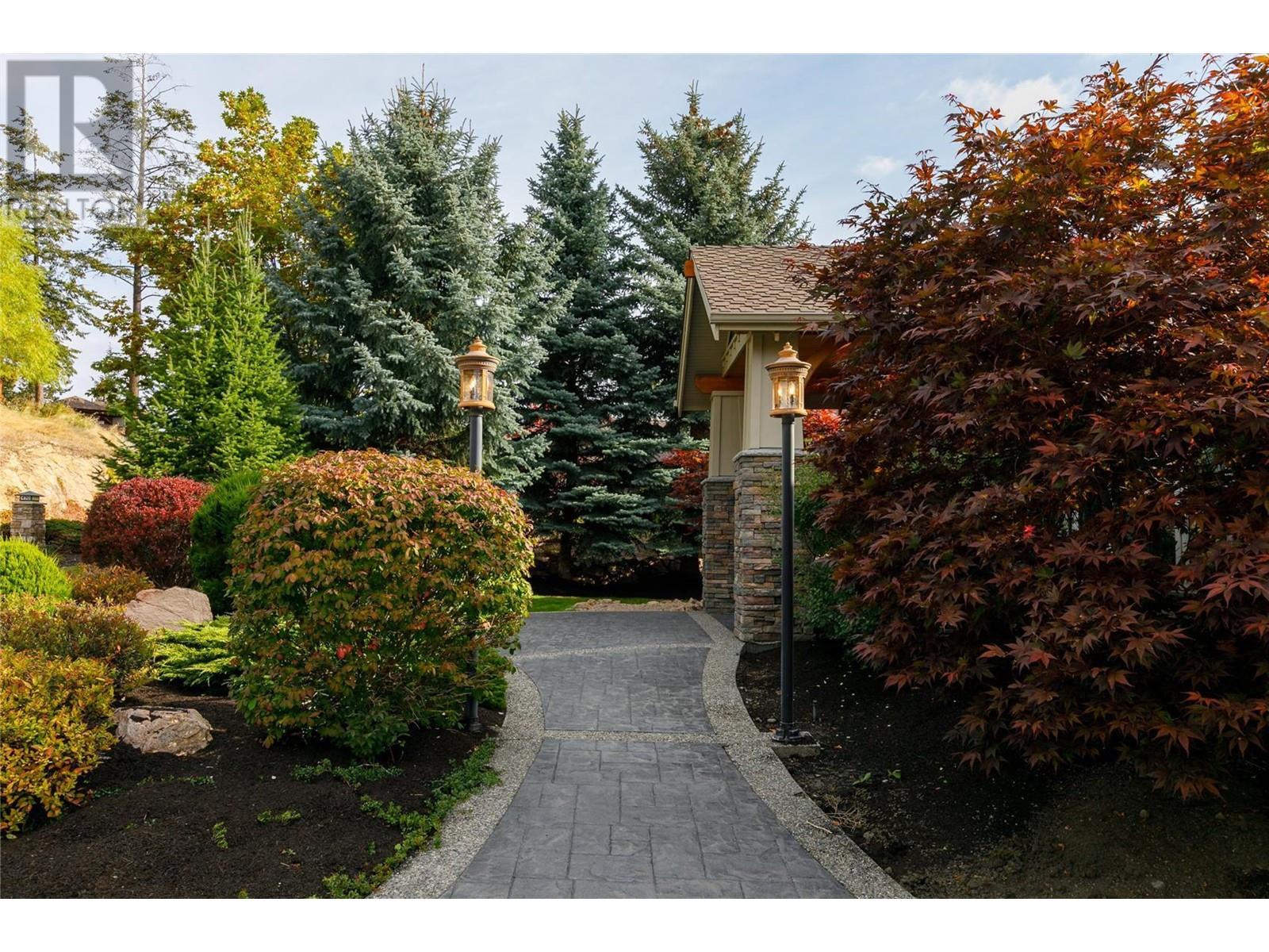 450 Niblick Court, Vernon, British Columbia  V1H 1V6 - Photo 4 - 10343271