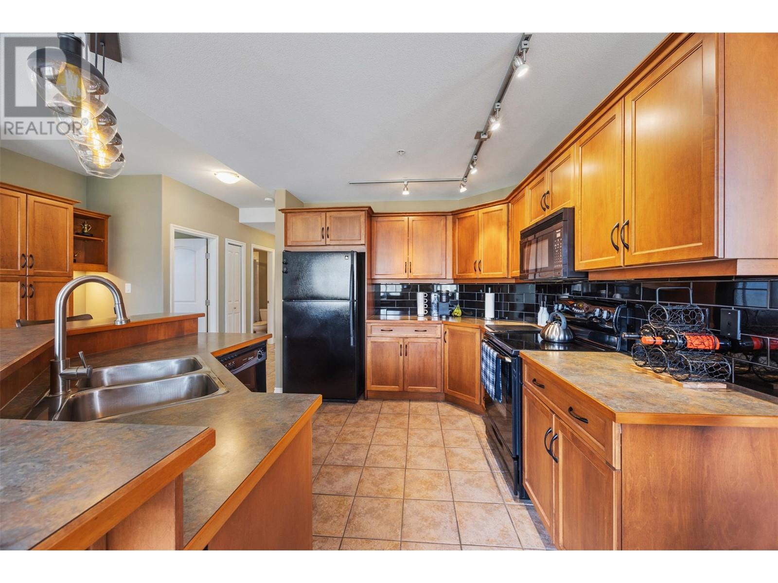 100 Lakeshore Drive W Unit# 411, Penticton, British Columbia  V2A 1B9 - Photo 9 - 10343992