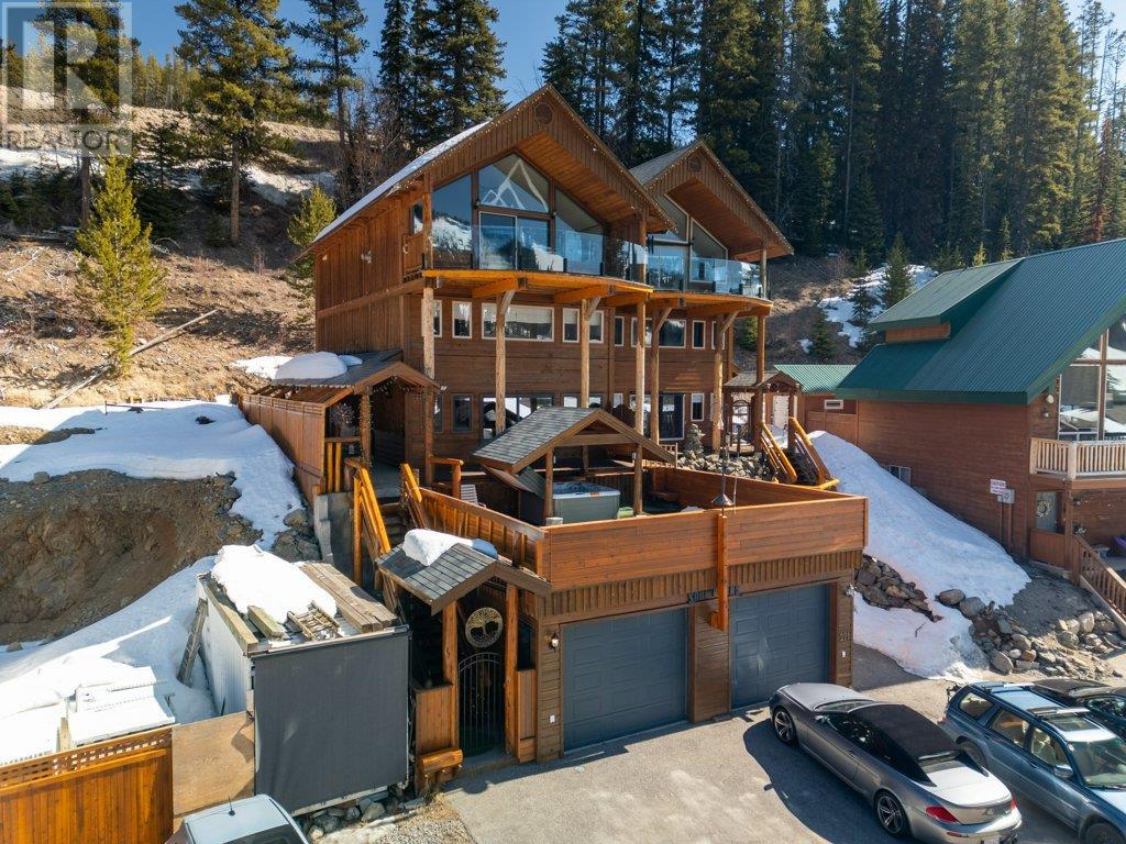 273 Clearview Road, Penticton, British Columbia  V0X 1K0 - Photo 1 - 10344041