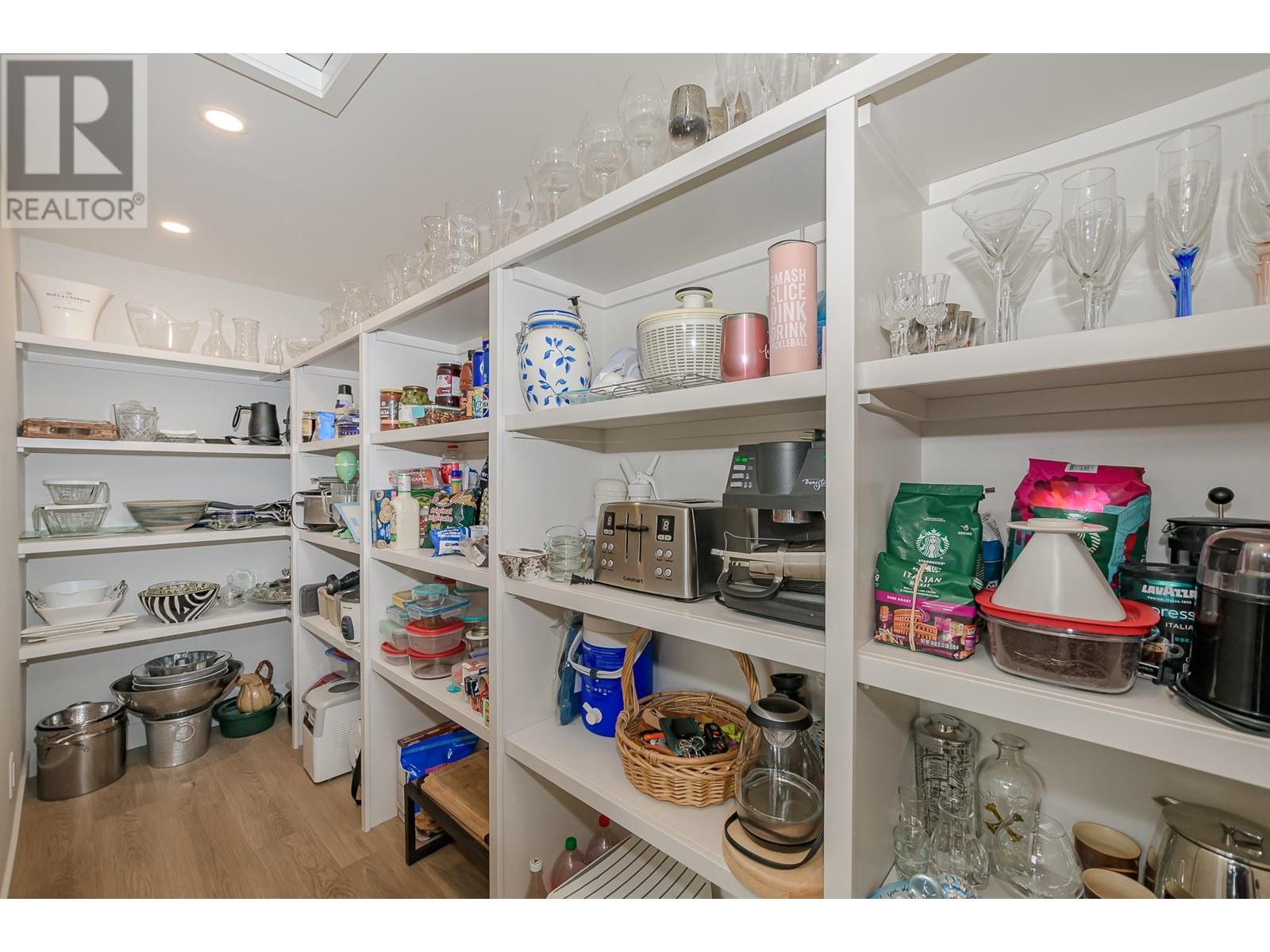 7750 Golf Course Road, Anglemont, British Columbia  V0E 1M8 - Photo 24 - 10344080