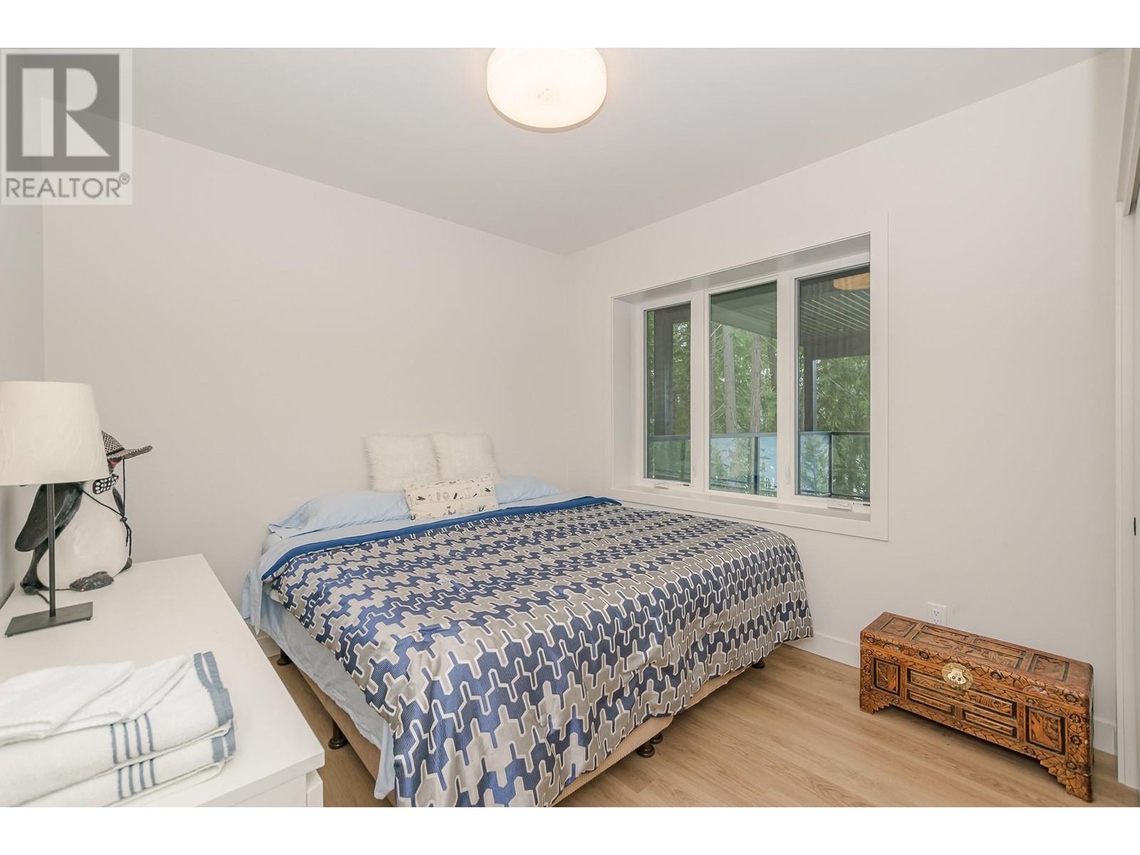 7750 Golf Course Road, Anglemont, British Columbia  V0E 1M8 - Photo 34 - 10344080