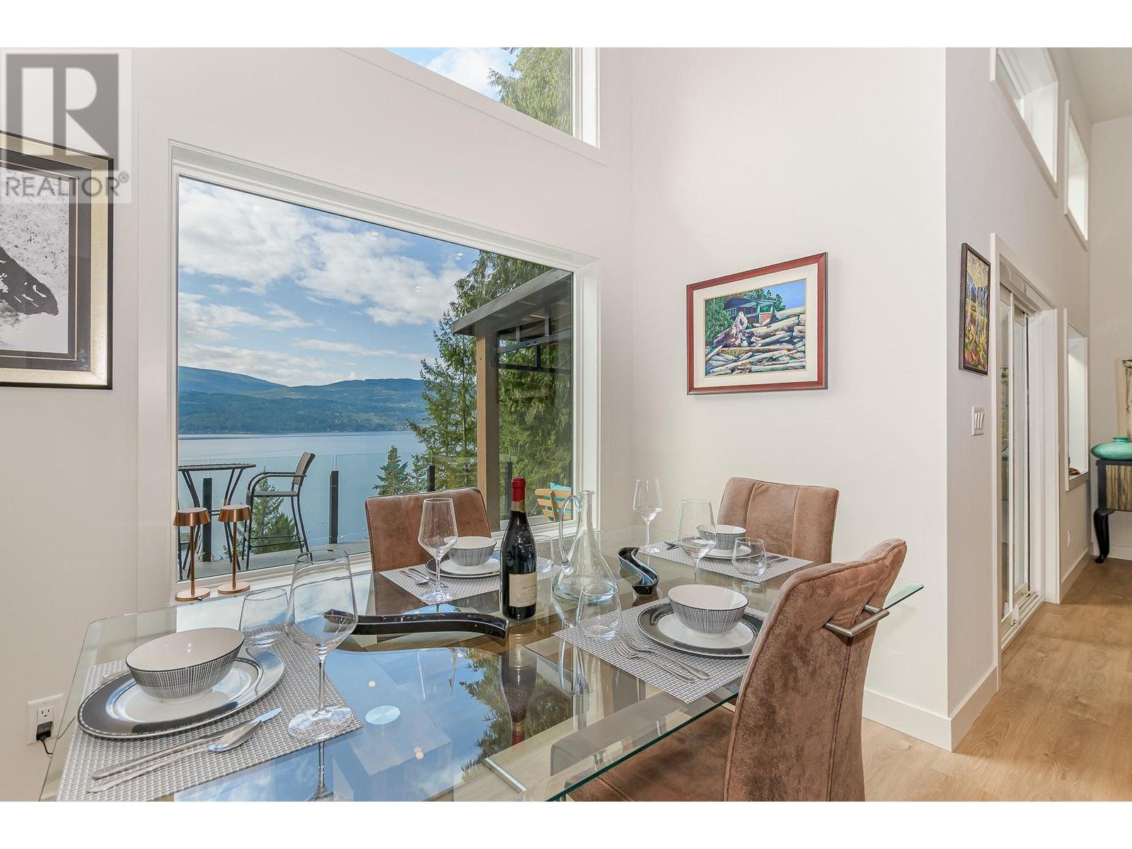 7750 Golf Course Road, Anglemont, British Columbia  V0E 1M8 - Photo 4 - 10344080