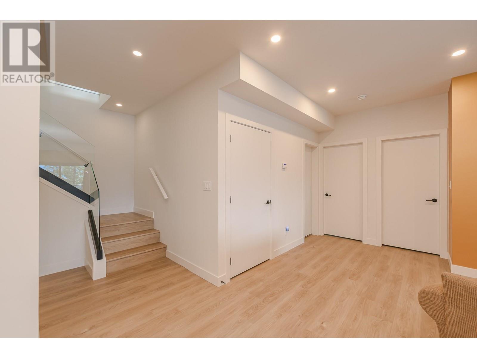 7750 Golf Course Road, Anglemont, British Columbia  V0E 1M8 - Photo 42 - 10344080