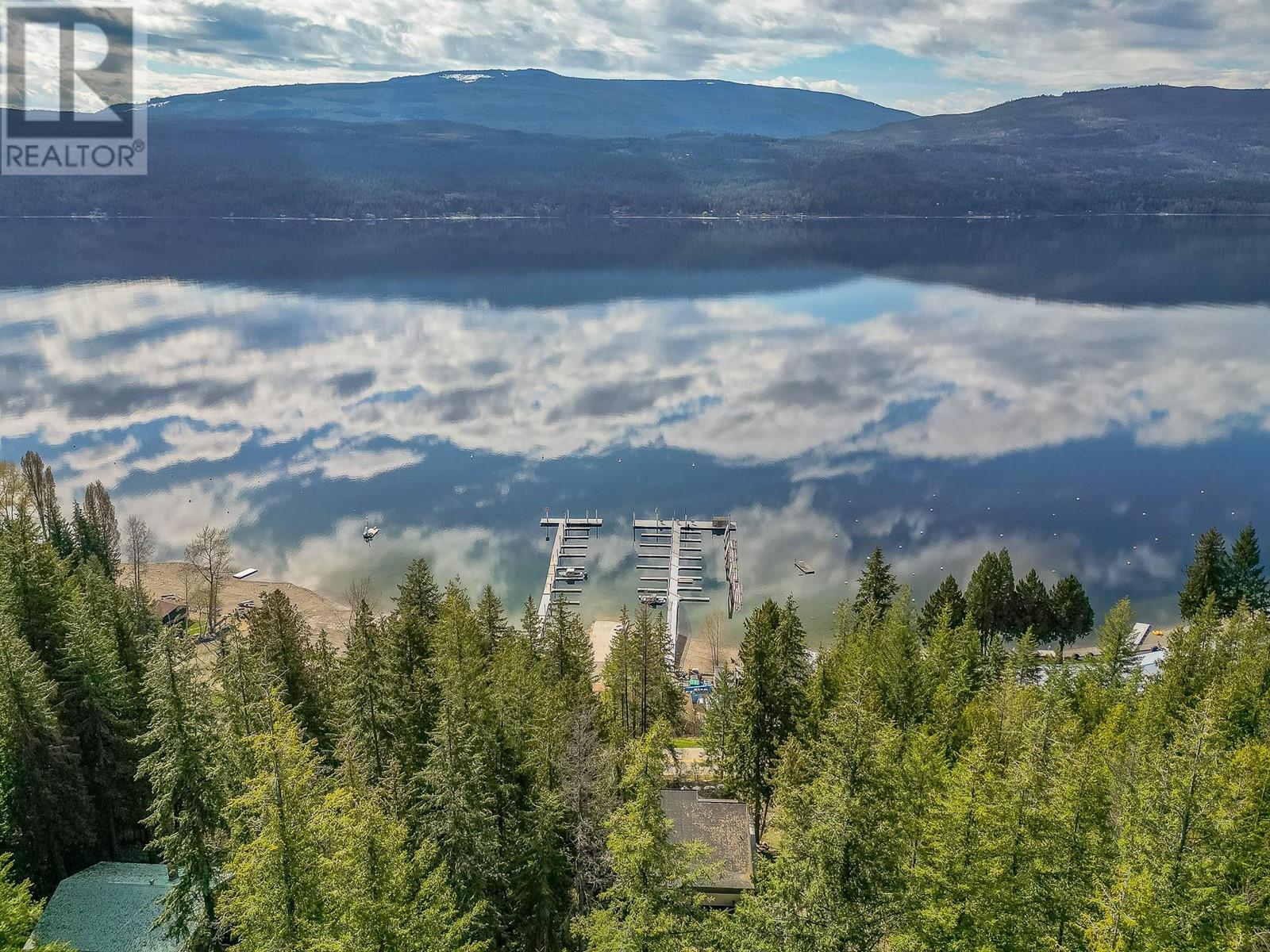 7750 Golf Course Road, Anglemont, British Columbia  V0E 1M8 - Photo 61 - 10344080