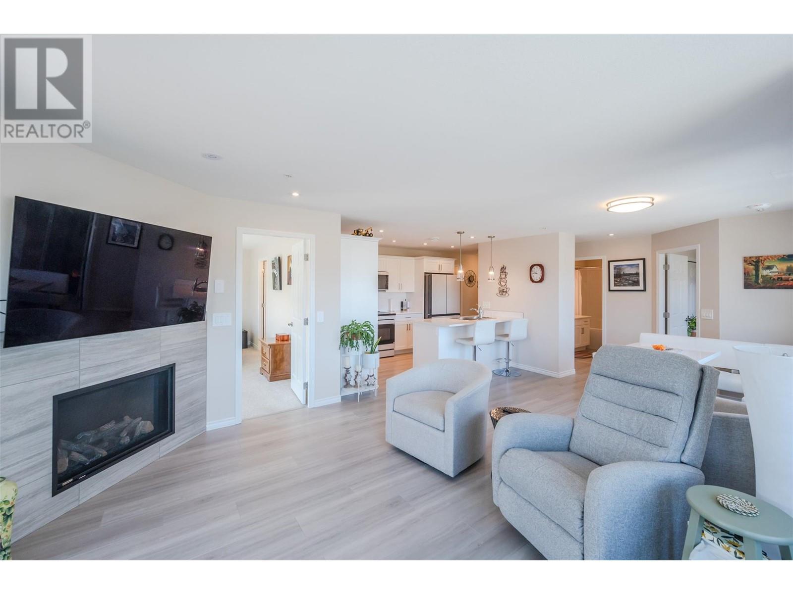 3362 Skaha Lake Road Unit# 601, Penticton, British Columbia  V2A 6G4 - Photo 5 - 10343991