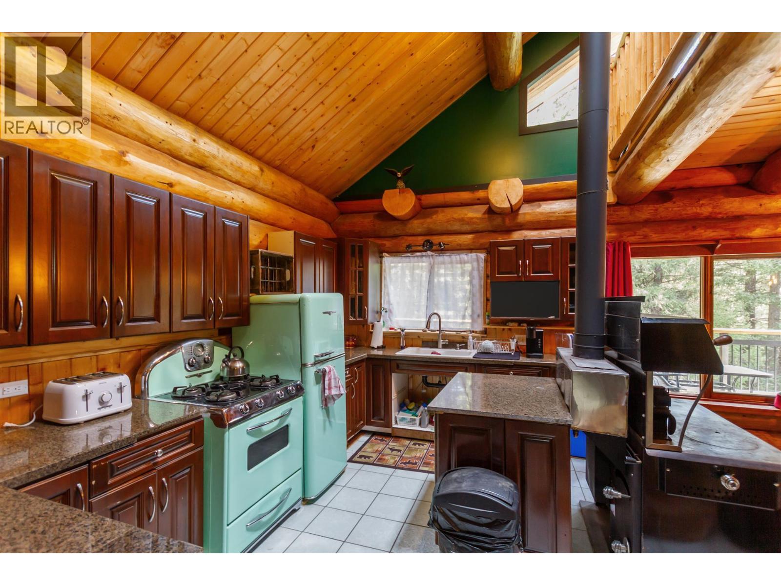 151 Lupine Road, Manning Park, British Columbia  V0X 1R0 - Photo 7 - 10343163