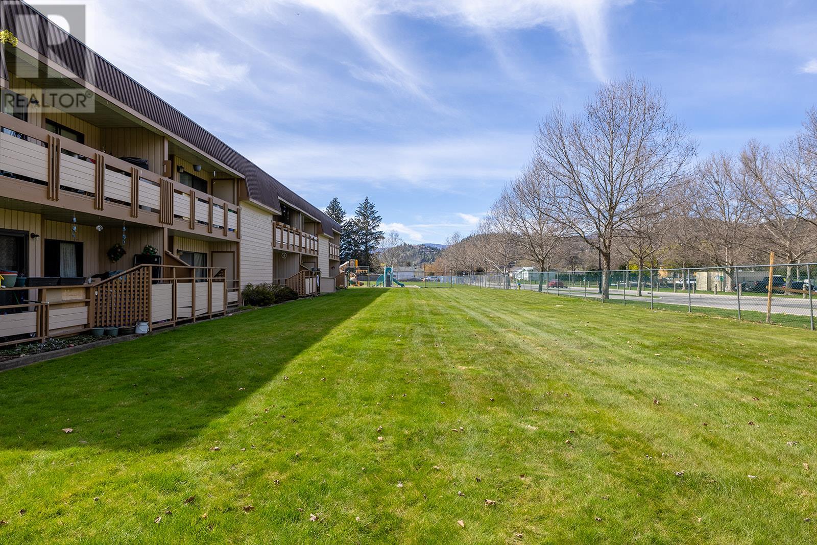 880 Badke Road, Kelowna, British Columbia  V1X 5Z6 - Photo 1 - 10343895