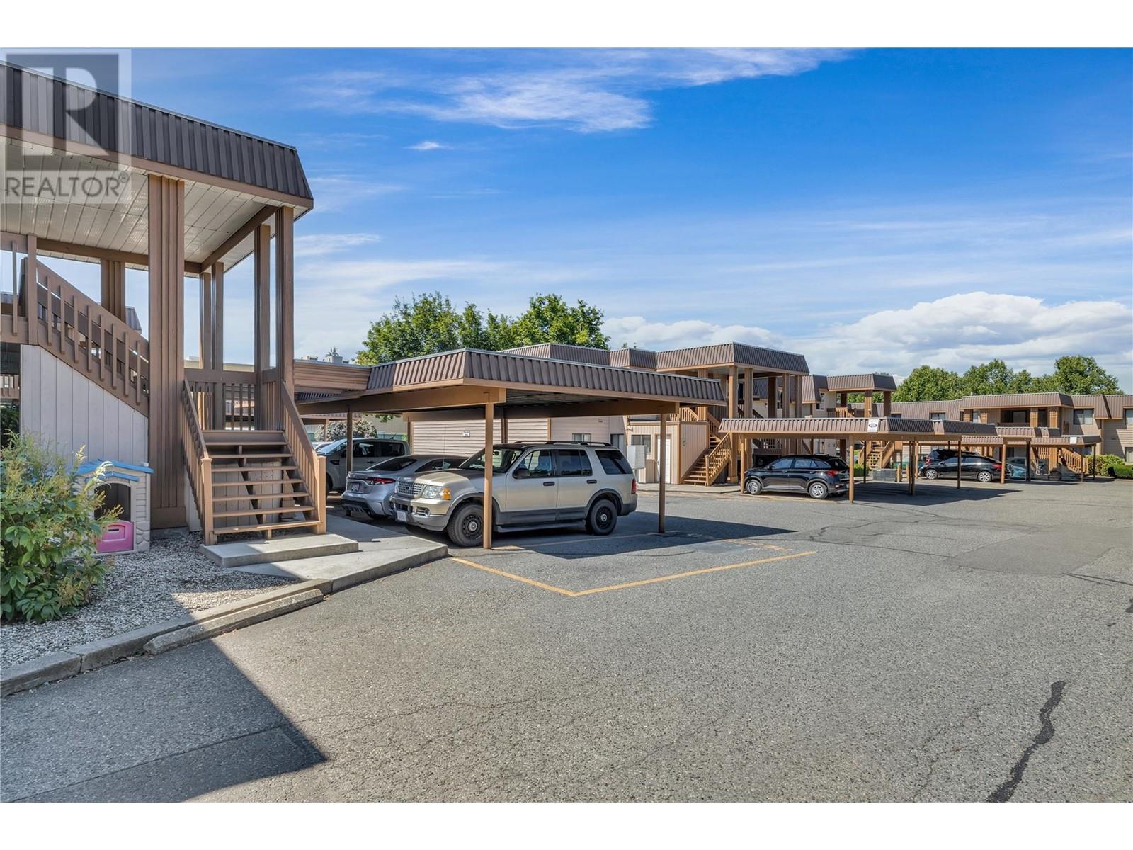 880 Badke Road, Kelowna, British Columbia  V1X 5Z6 - Photo 5 - 10343895