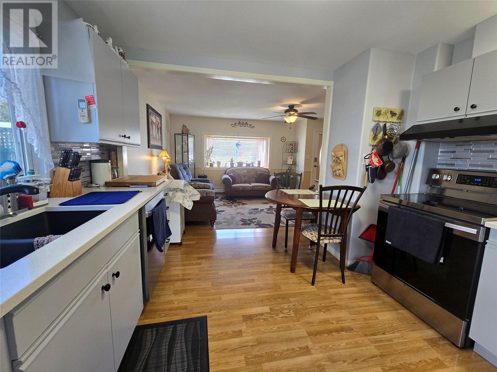 7816 89th Street, Osoyoos, British Columbia  V0h 1V0 - Photo 3 - 10344128
