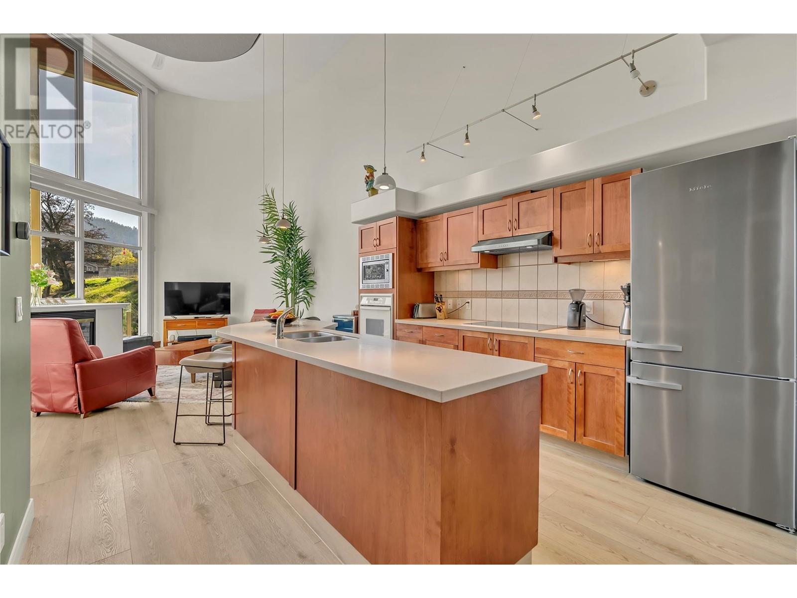 250 Marina Way Unit# 506, Penticton, British Columbia  V2A 1H4 - Photo 13 - 10344125