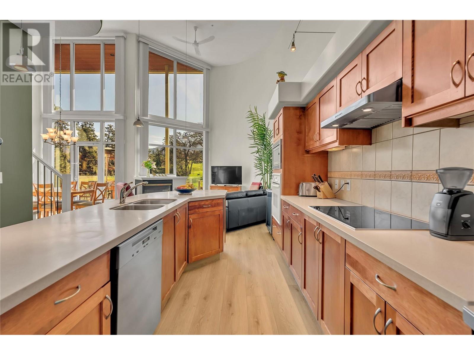 250 Marina Way Unit# 506, Penticton, British Columbia  V2A 1H4 - Photo 14 - 10344125