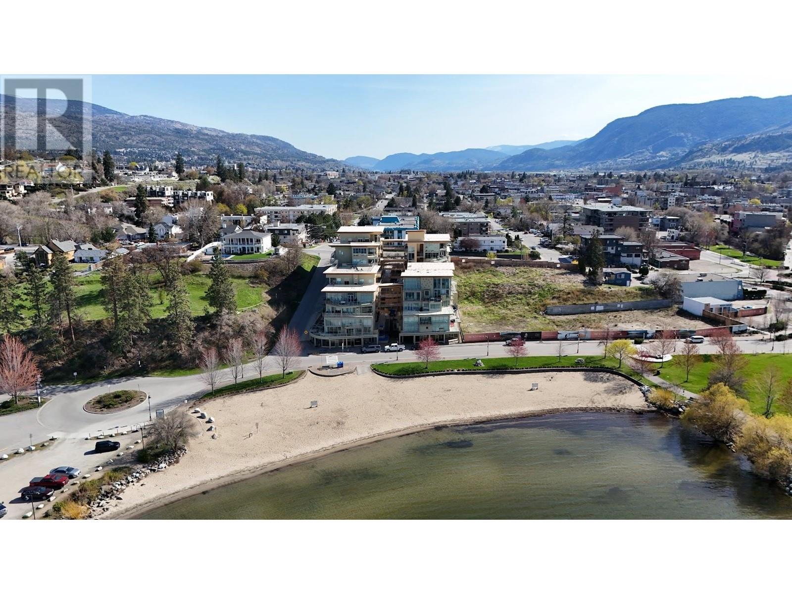 250 Marina Way Unit# 506, Penticton, British Columbia  V2A 1H4 - Photo 2 - 10344125