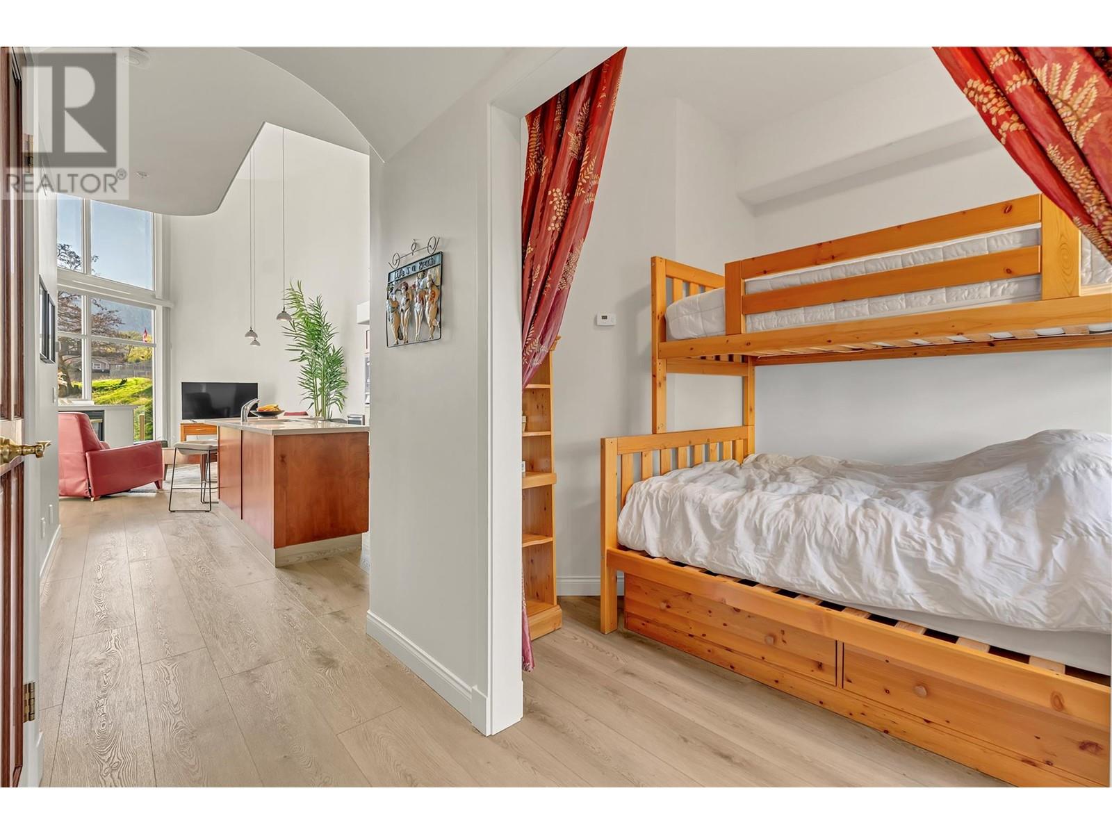 250 Marina Way Unit# 506, Penticton, British Columbia  V2A 1H4 - Photo 6 - 10344125