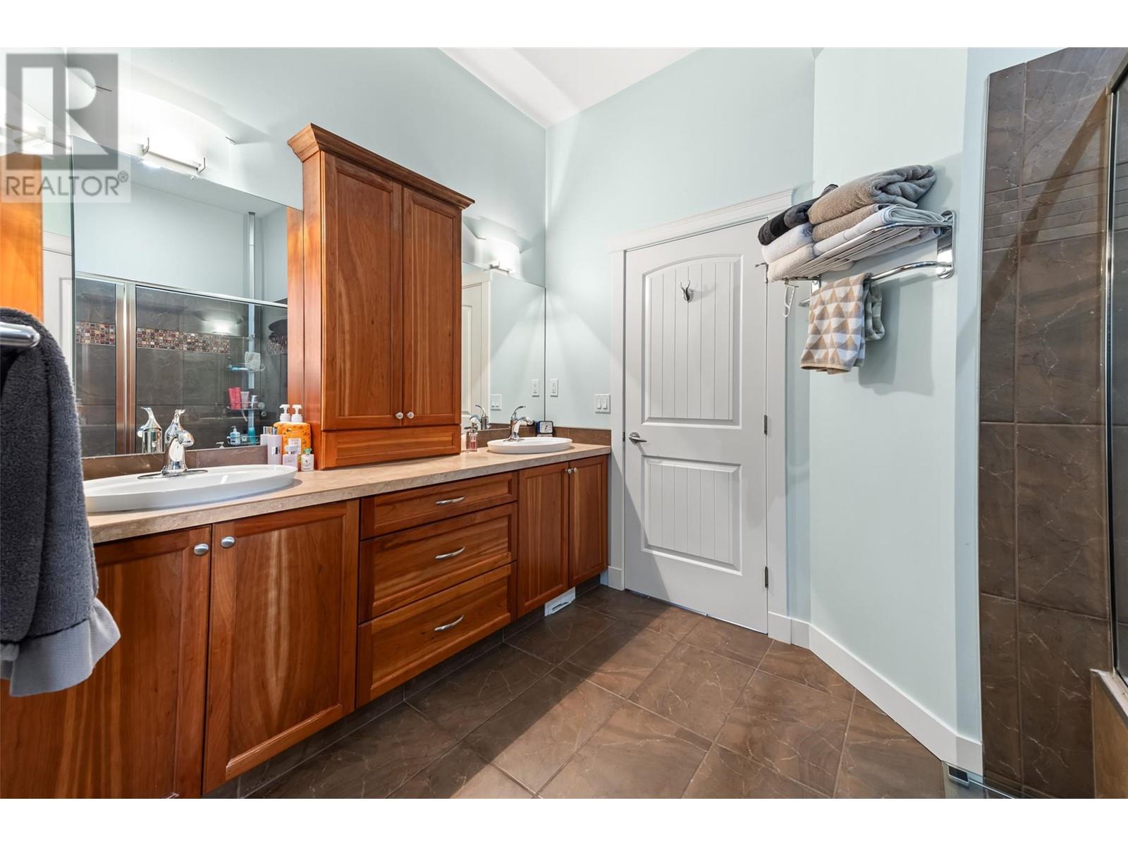 1576 Holden Road, Penticton, British Columbia  V2A 8M9 - Photo 16 - 10343806