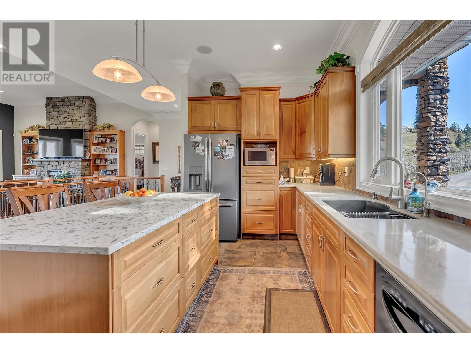 18300 Mcdougald Road, Summerland, British Columbia  V0H 1Z6 - Photo 11 - 10344135